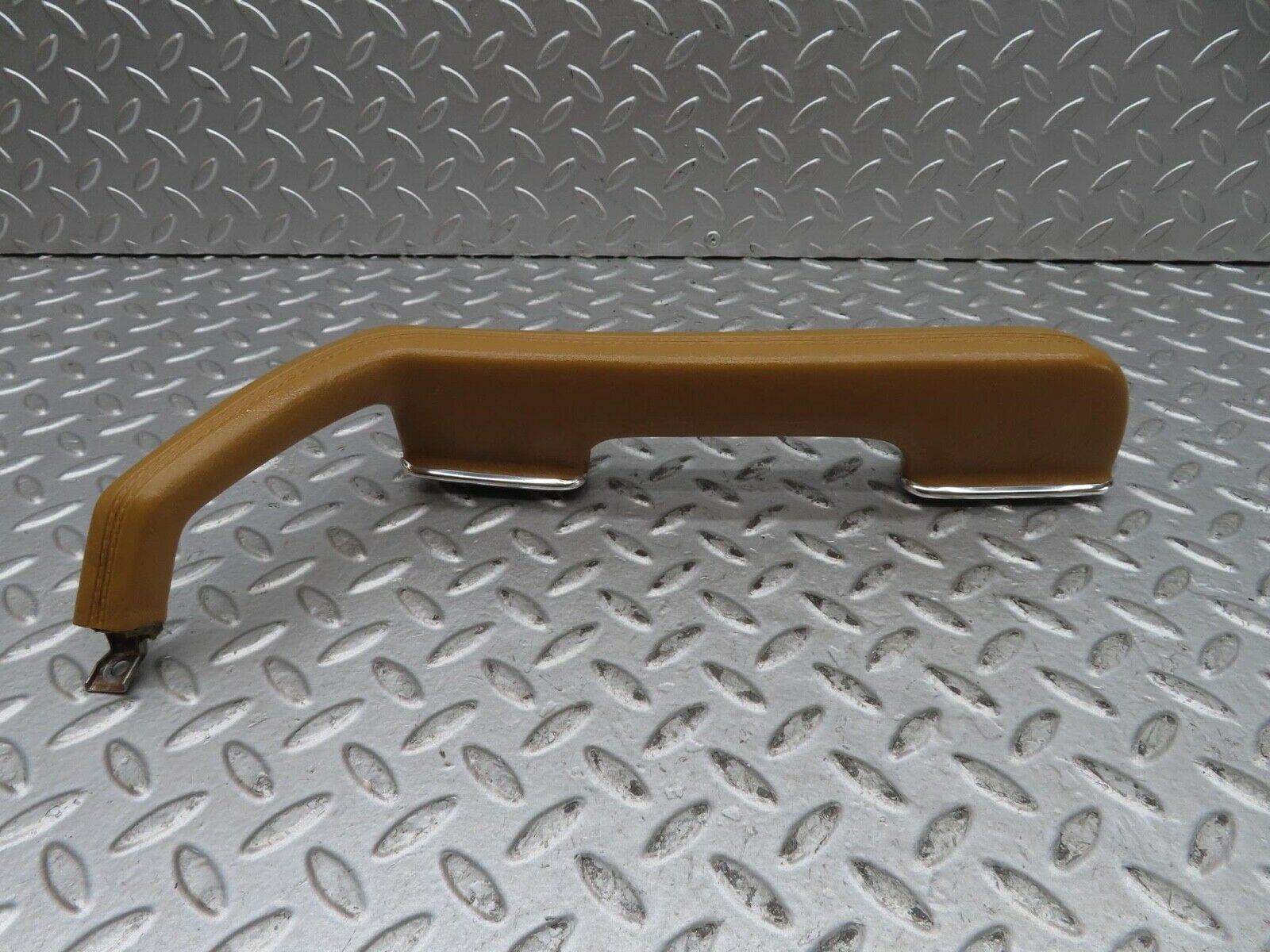 15846 Mercedes-Benz W123 280E Left Interior Door Handle 1239701701