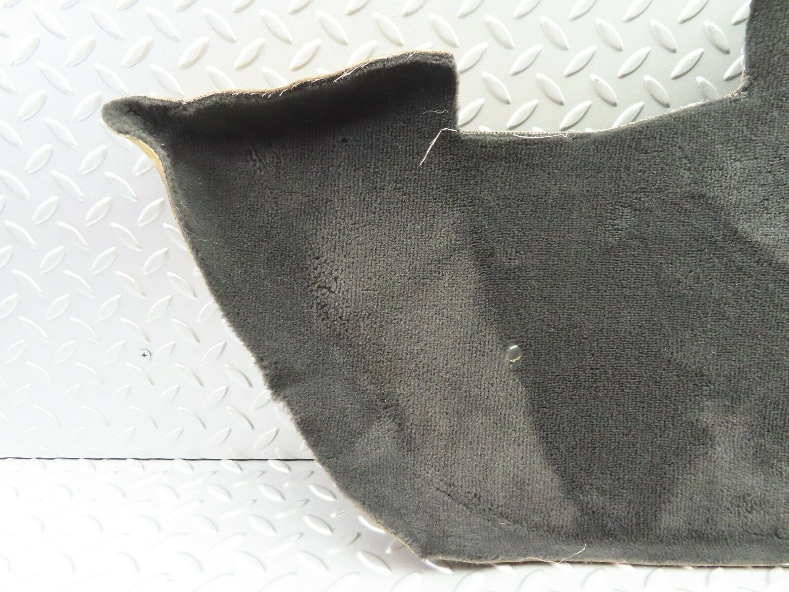 6652 Mercedes-Benz S124 E220 Wagon Centre Console Cover Carpet Left Side