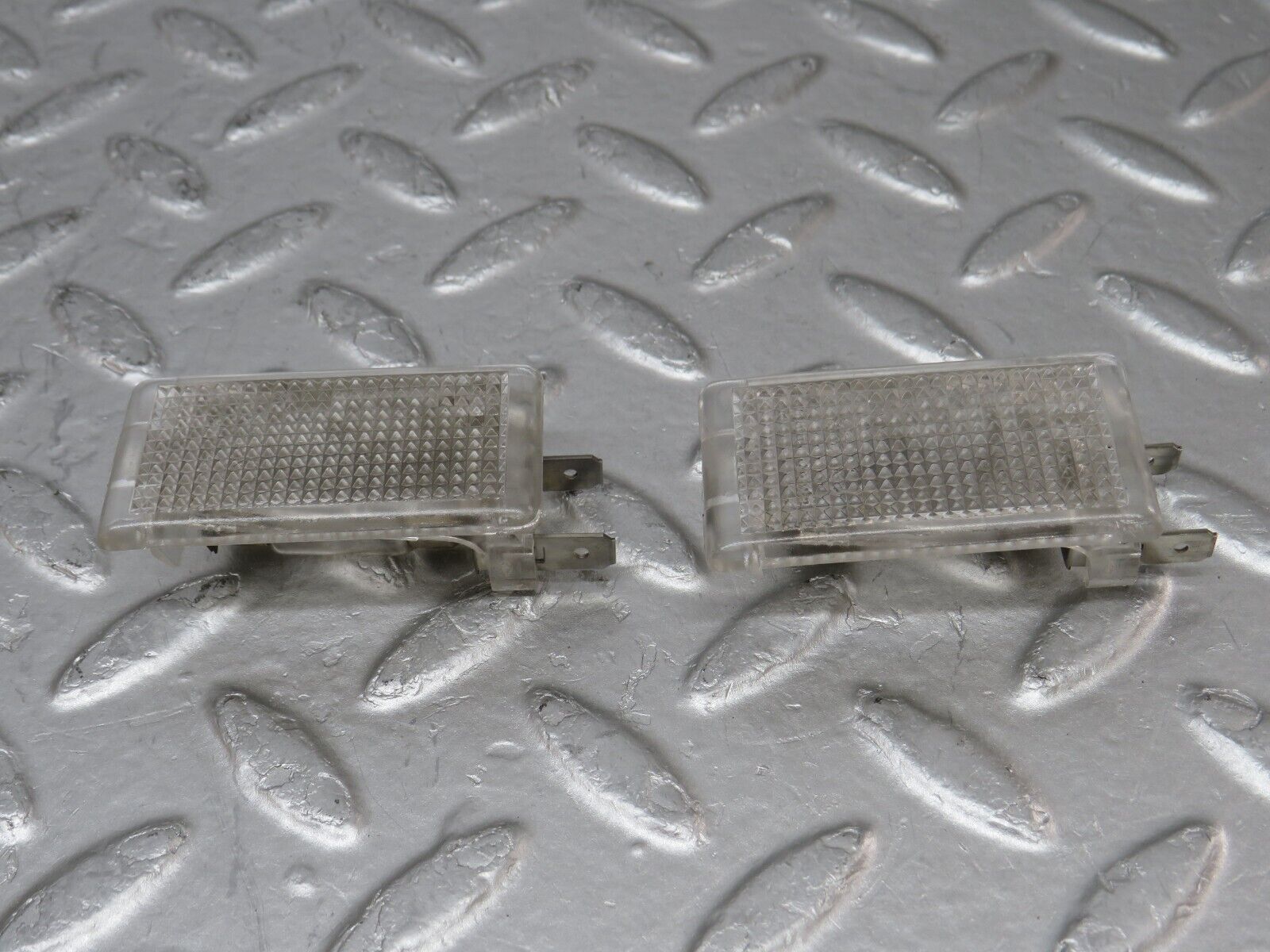 34758 Mercedes-Benz W210 320E Door Interior Light 2x