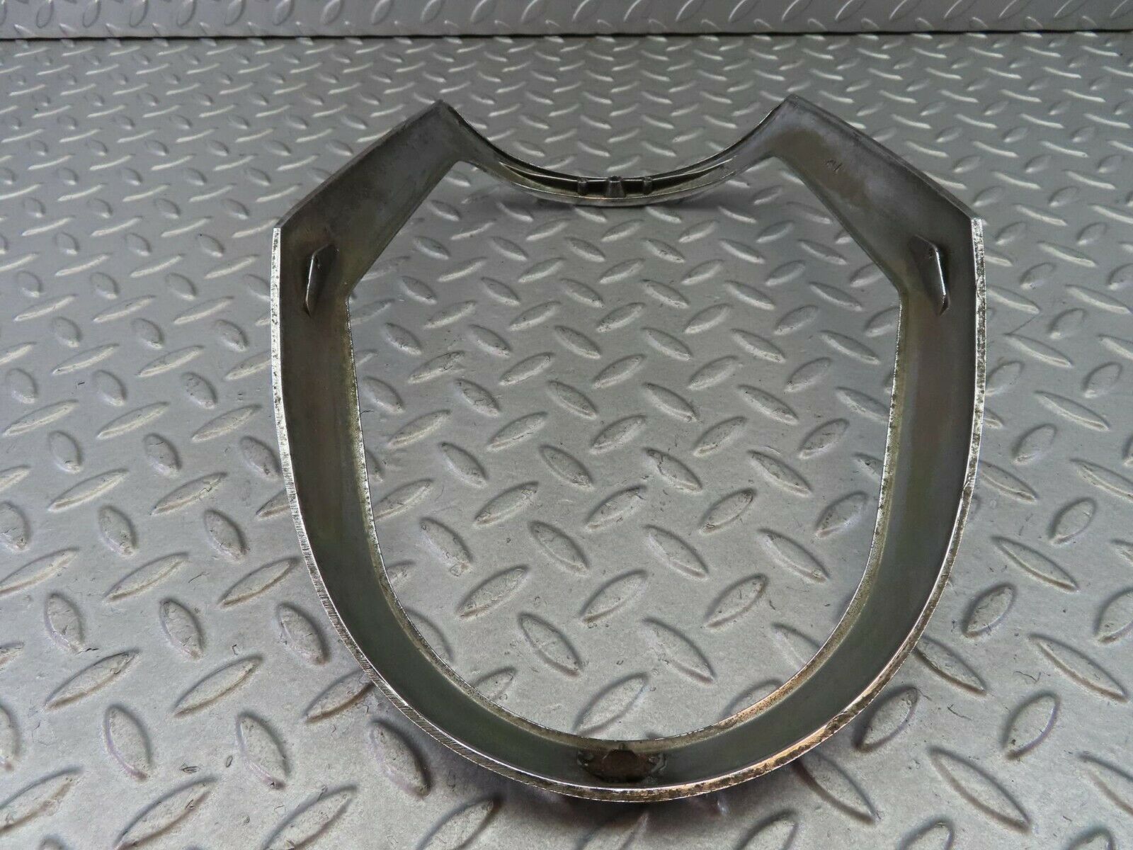 8116 Mercedes-Benz W108 Headlight Chrome Frame