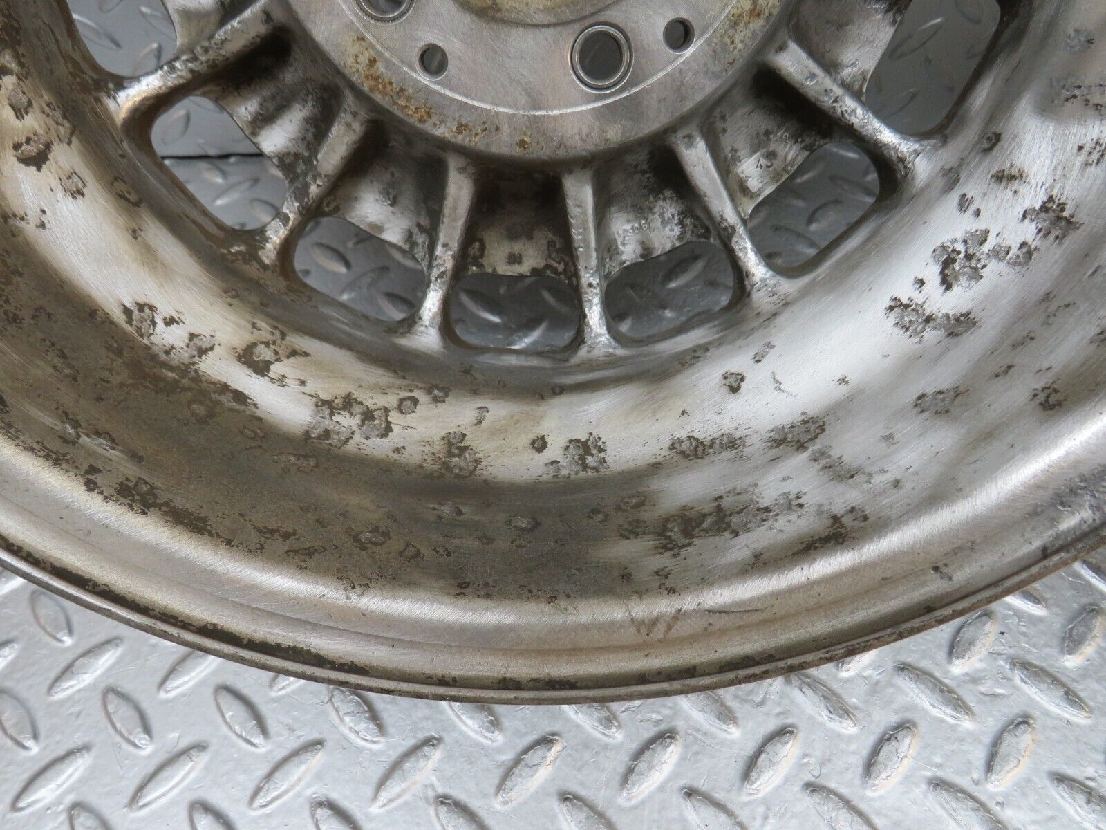 32227 Mercedes-Benz W123 Alloy Wheel Set Mexican Hat 5.5Jx14H2 ET30 1234001702