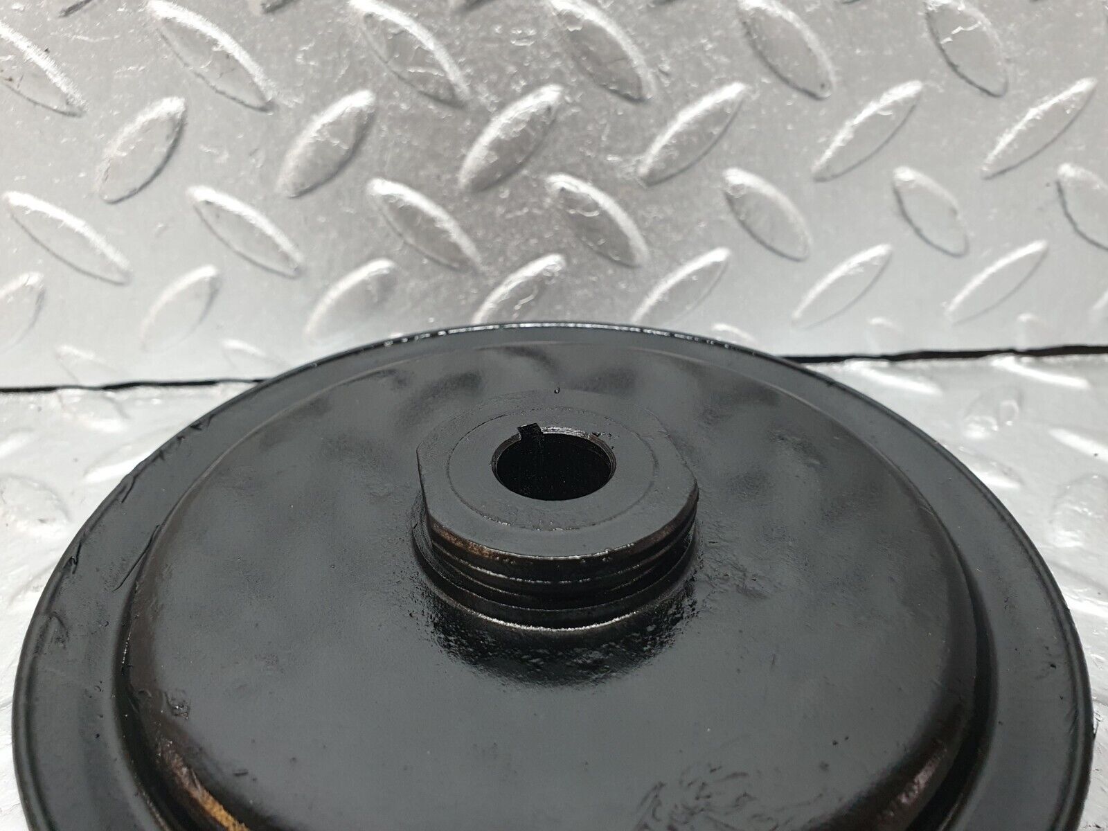 41546 Mercedes-Benz W116 350SE Power Steering Pump Pulley