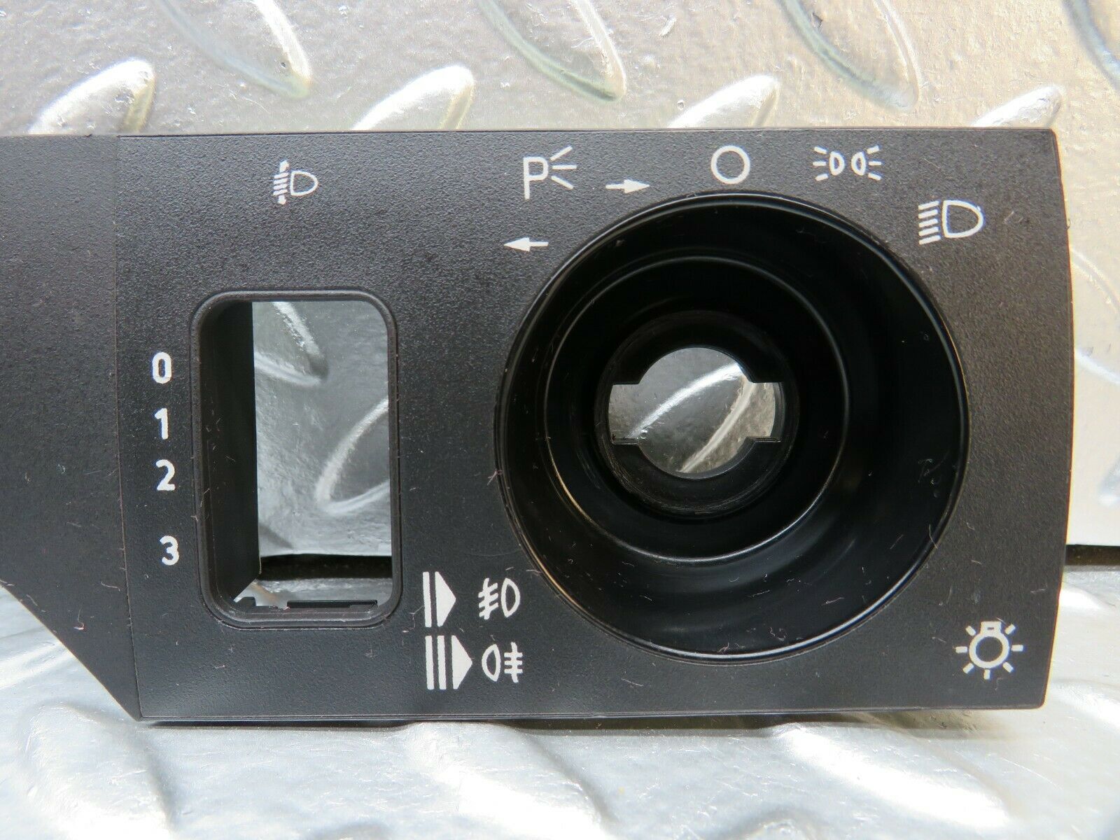 22348 Mercedes-Benz C124 E220 Coupe Headlight Switch Cover Trim Surround