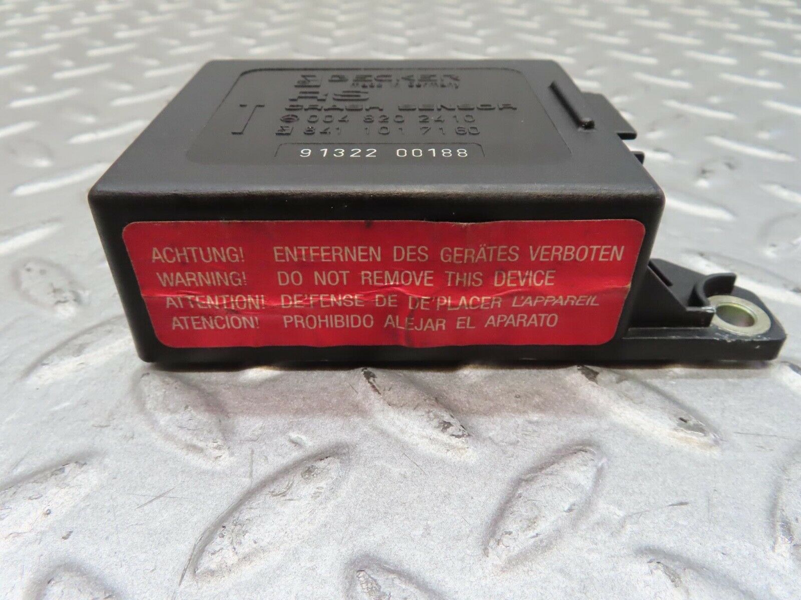 14694 Mercedes-Benz W201 190E Crash Sensor 0048202410