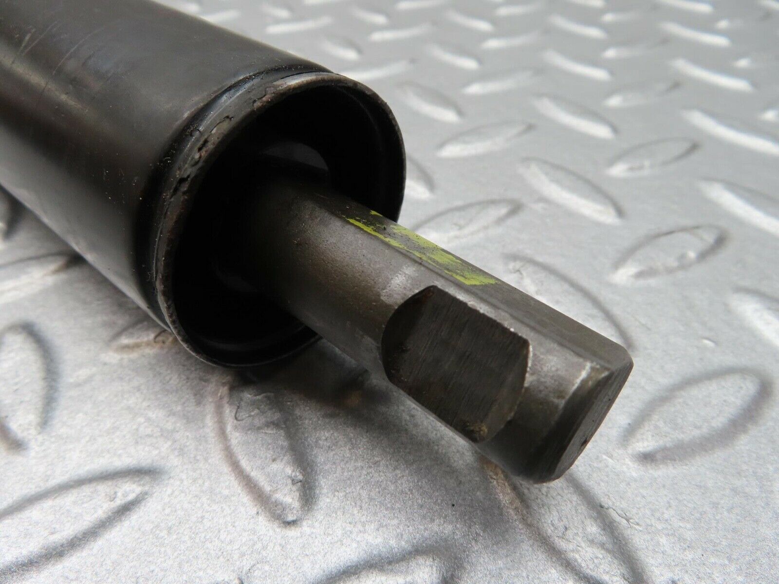 14165 Mercedes-Benz C107 280SLC Steering Column