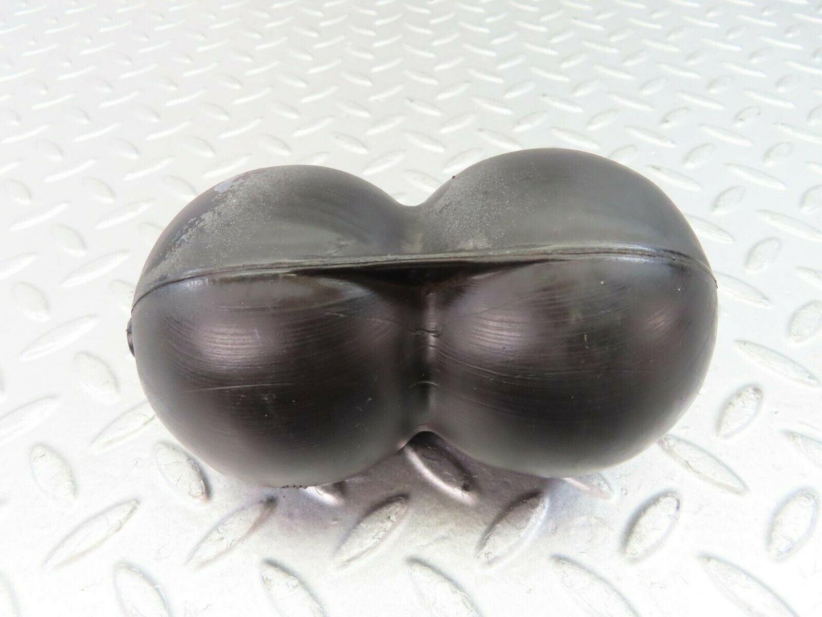 9373 Mercedes-Benz C124 300CE Coupe Vacuum Reservoir