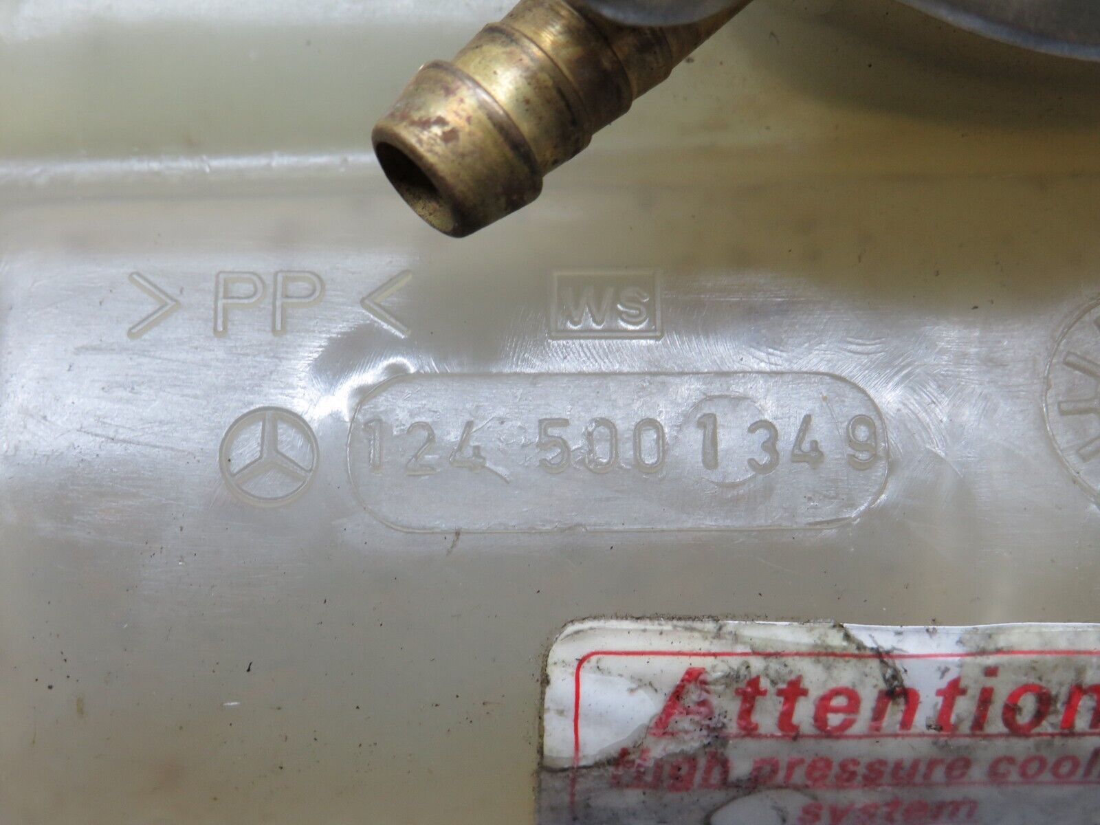 31186 Mercedes-Benz S124 220TE Coolant Reservoir Tank 1245001349 1245000406