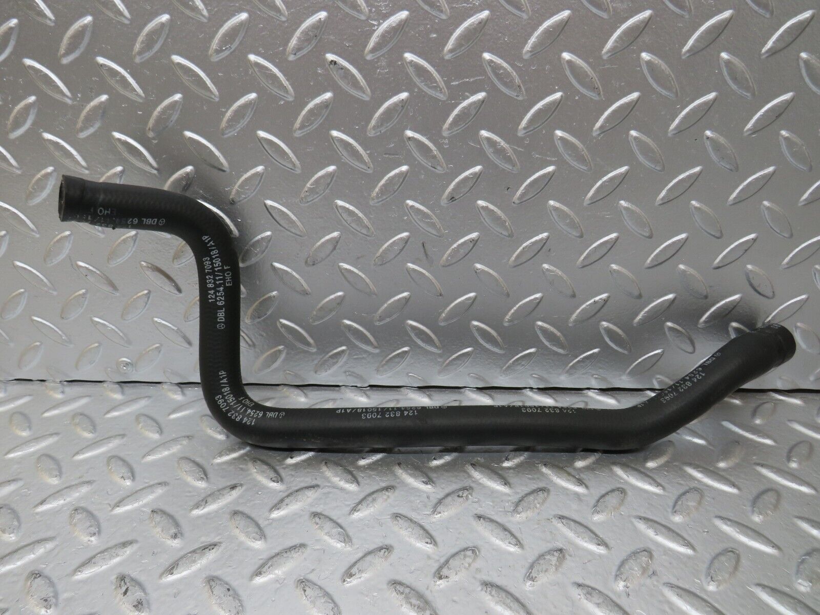 25796 Mercedes-Benz W124 280E Heater Hose 1248327093