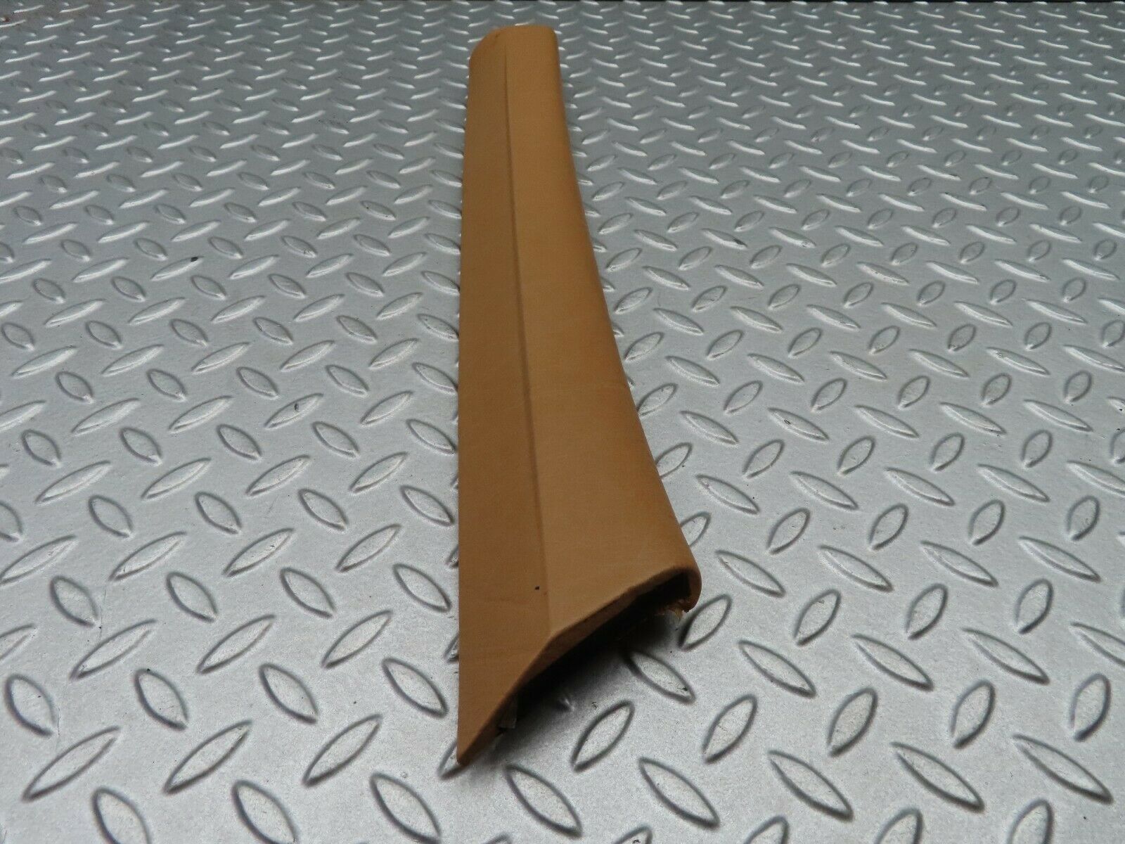 5672 Mercedes-Benz W123 200 A Pillar Cover Right Side