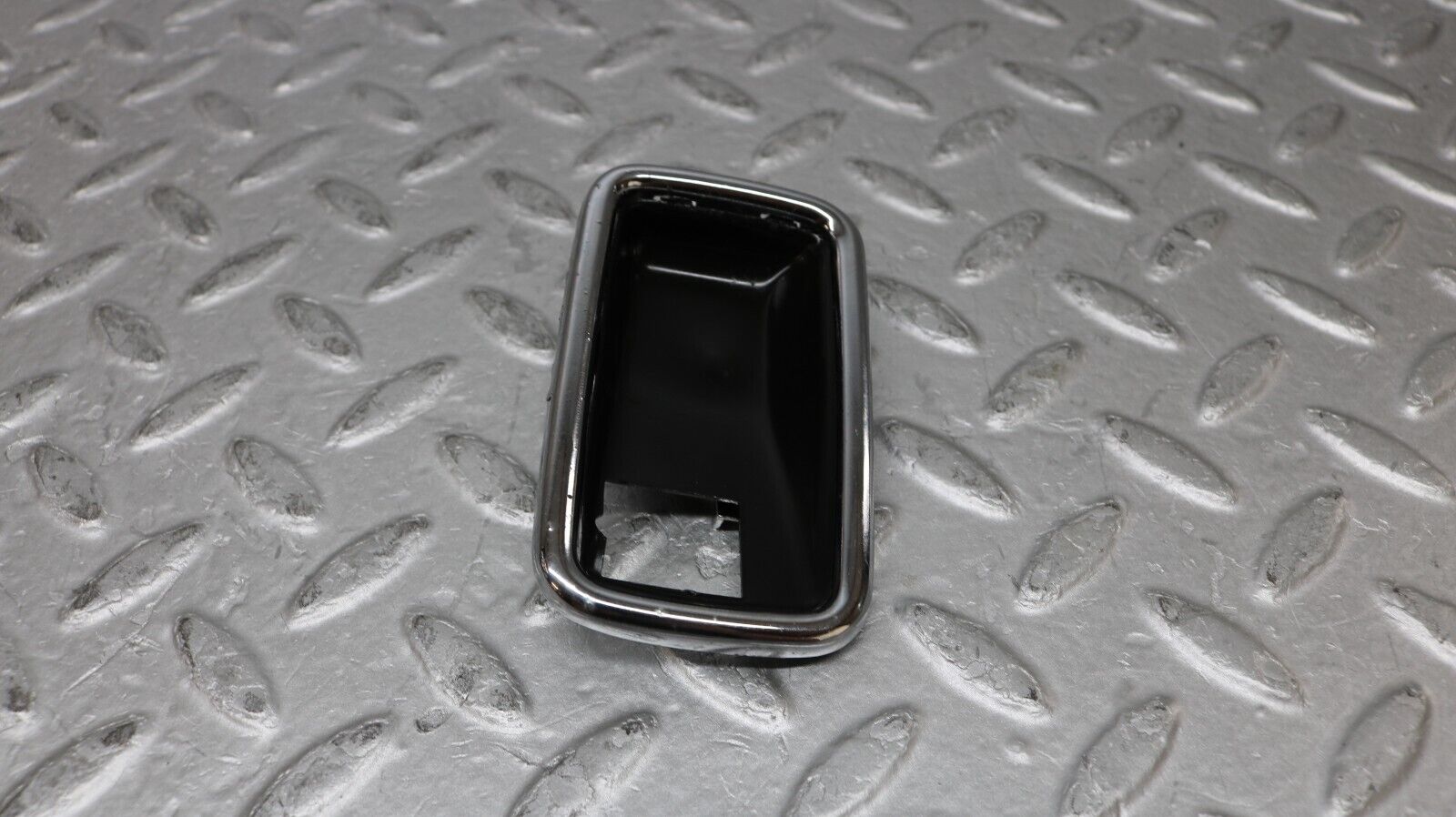 37259 Mercedes-Benz W109 300SEL Chrome Frame For Door Opener Right 1087660611