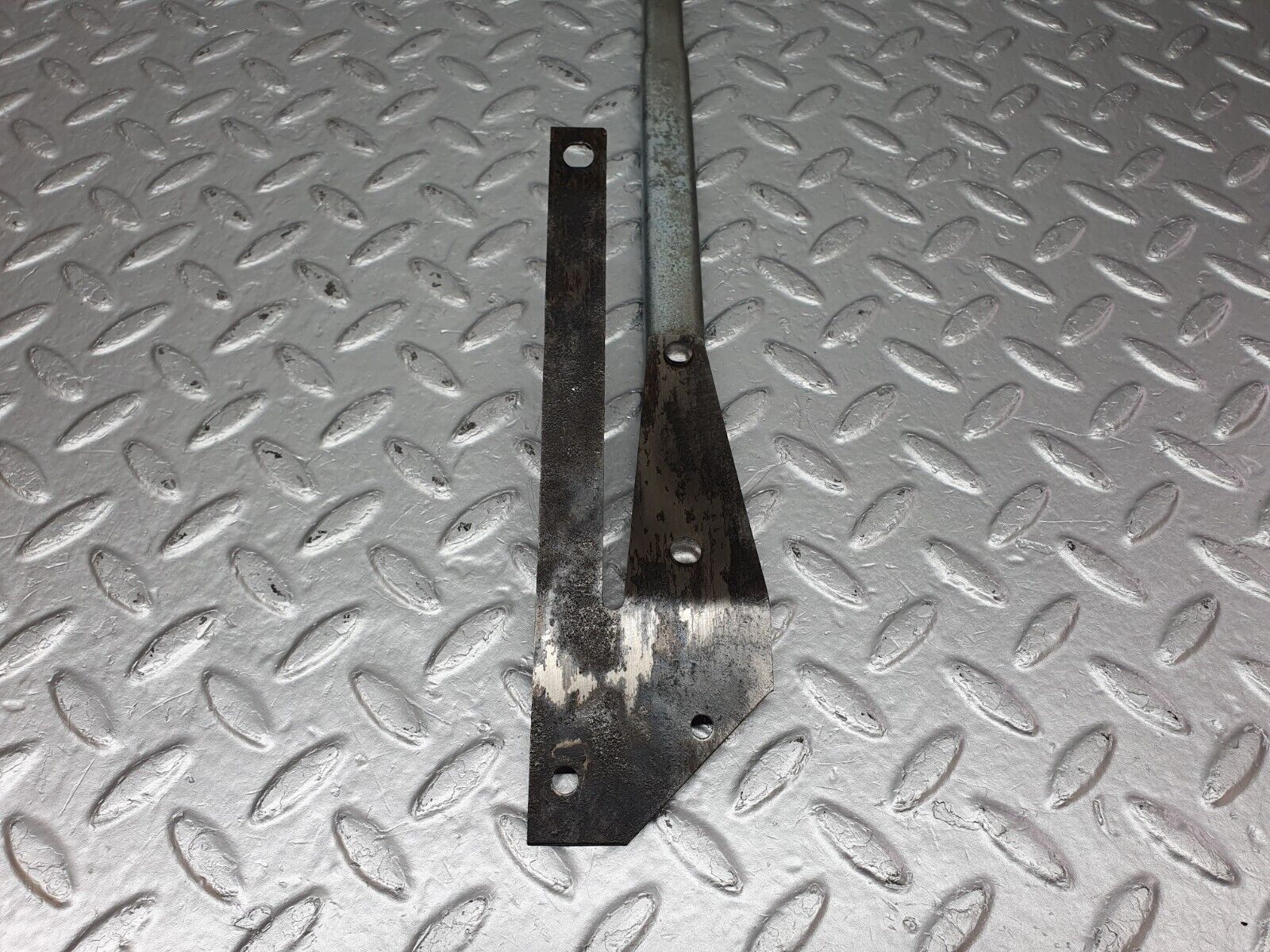 40792 Mercedes-Benz W123 300D Front Right Seat Sliding Adjust Handle