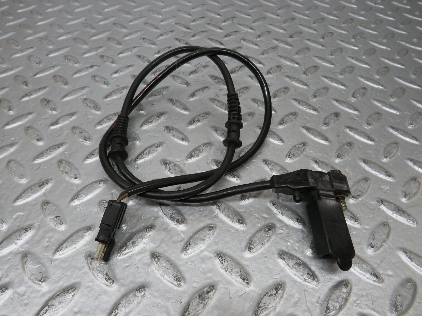 26594 Mercedes-Benz C124 220CE Coupe Brake Pad Sensor Left Side1245406807