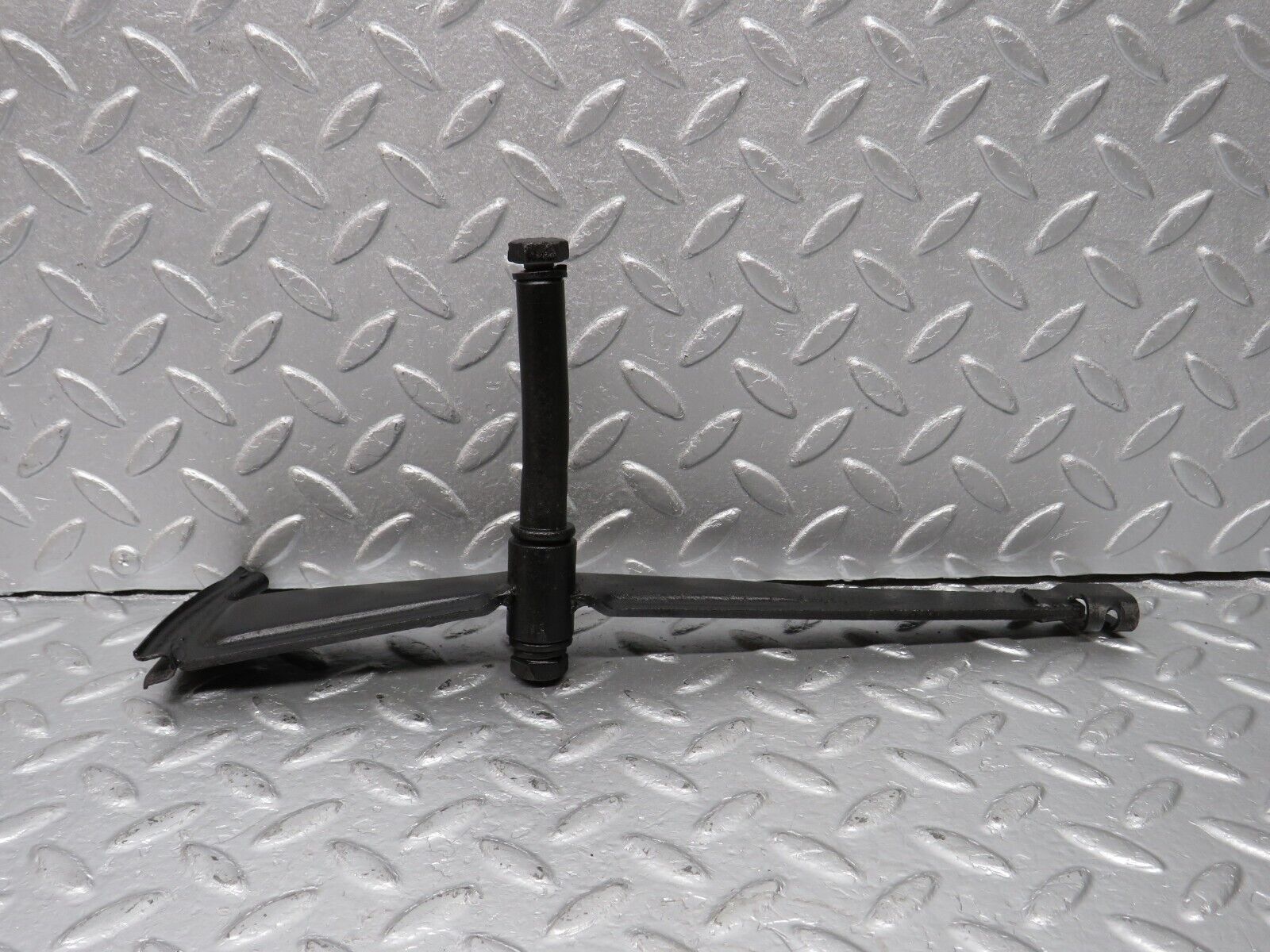 40417 Mercedes-Benz W110 230 Handbrake Regulator