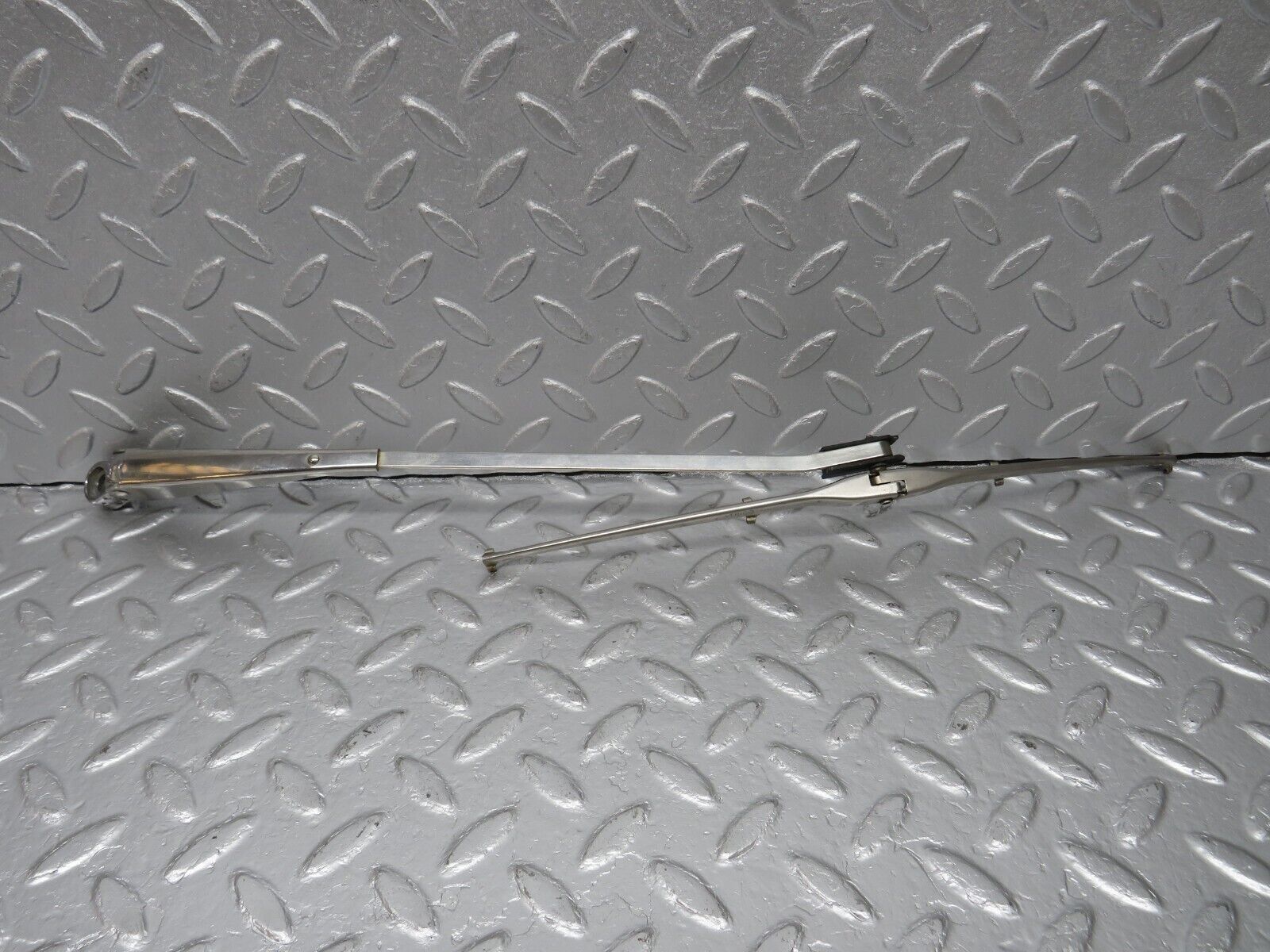 40373 Mercedes-Benz W110 230 Windscreen Wiper Arm Left Side