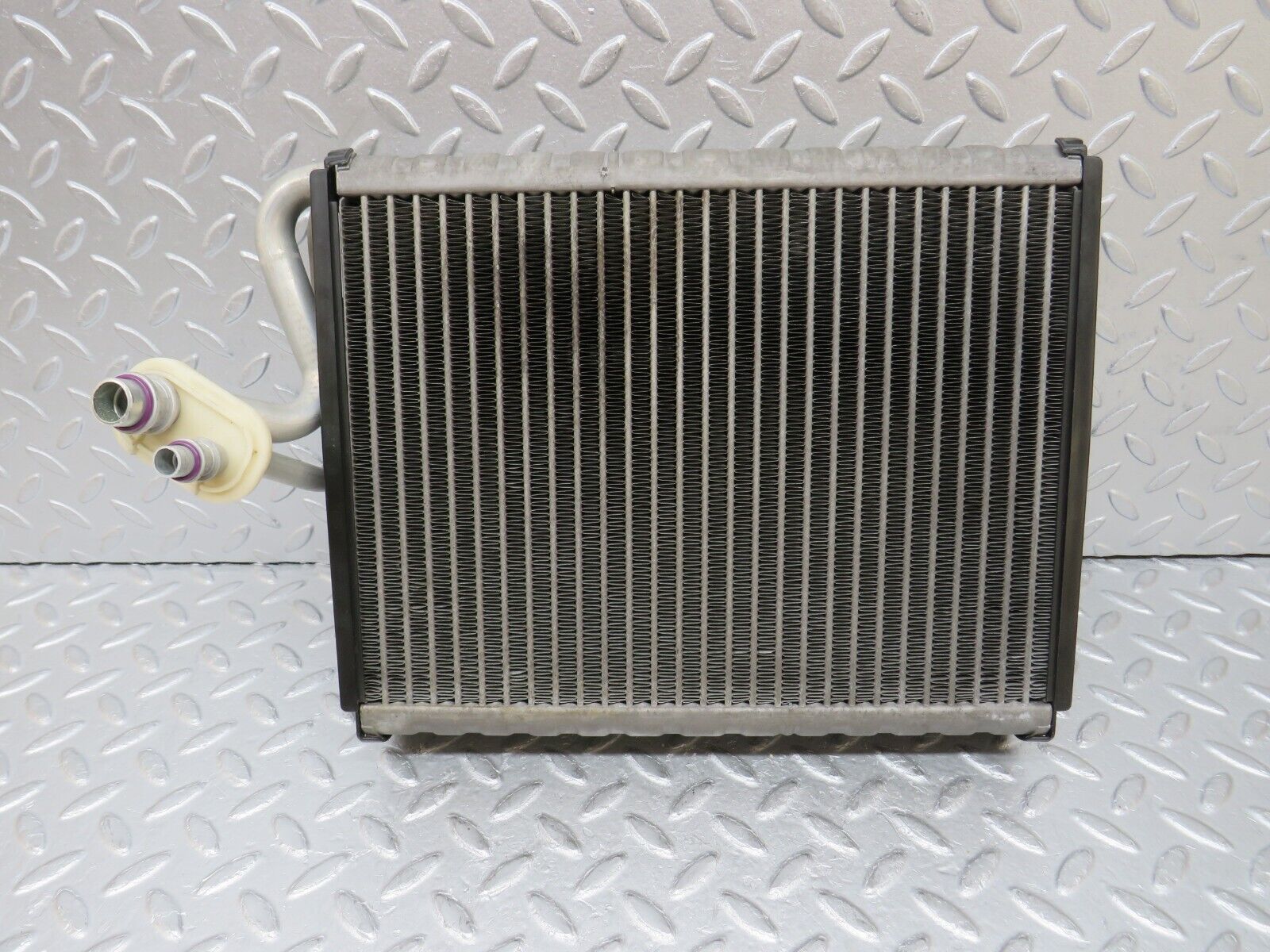 35233 Mercedes-Benz W221 Air Conditioning Radiator Behr 2218300158