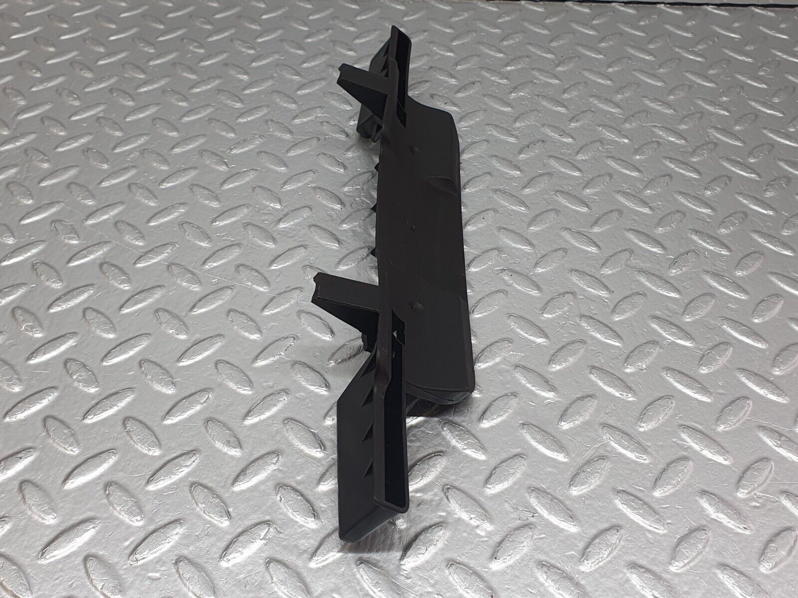 41020 Mercedes-Benz W126 300SE Seat Belt Cover 1268680839