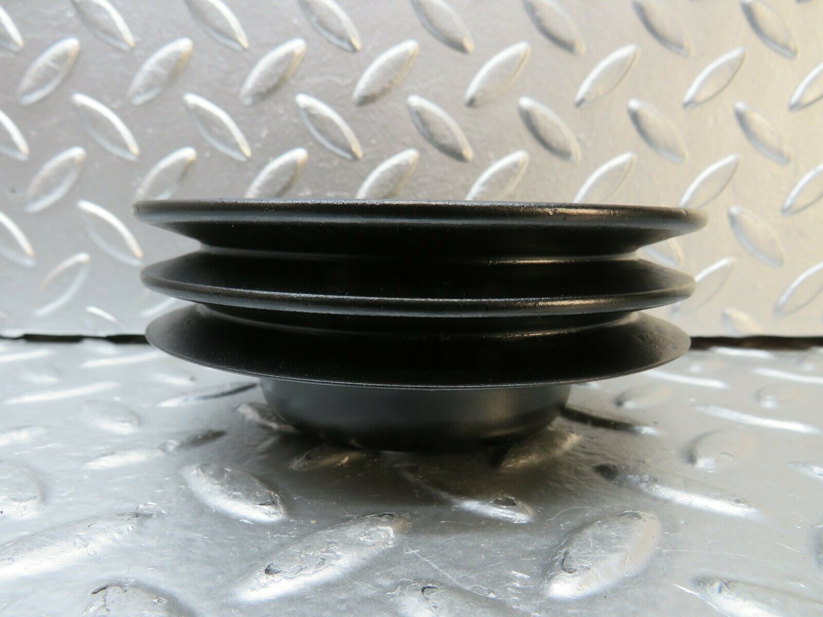 22859 Mercedes-Benz C107 450SLC Coupe Water Pump Pulley