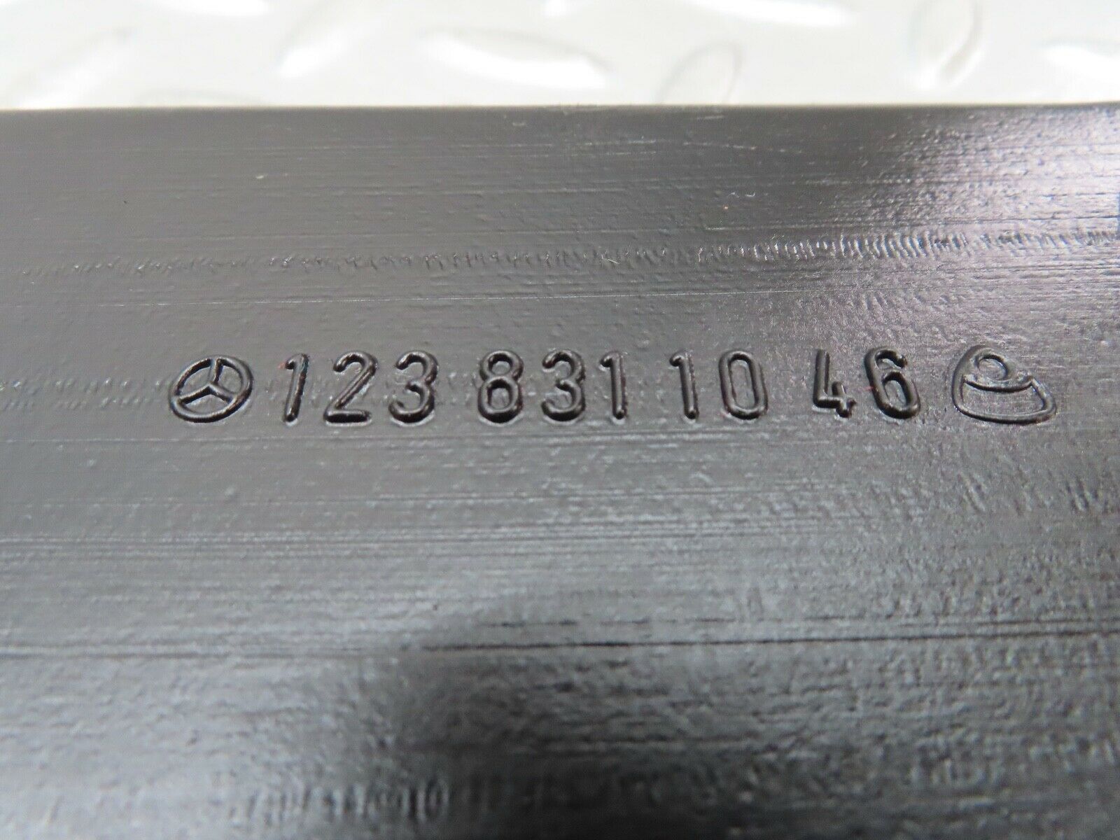 16823 Mercedes-Benz C123 280CE Coupe Heater Air Duct Right Side 1238311046