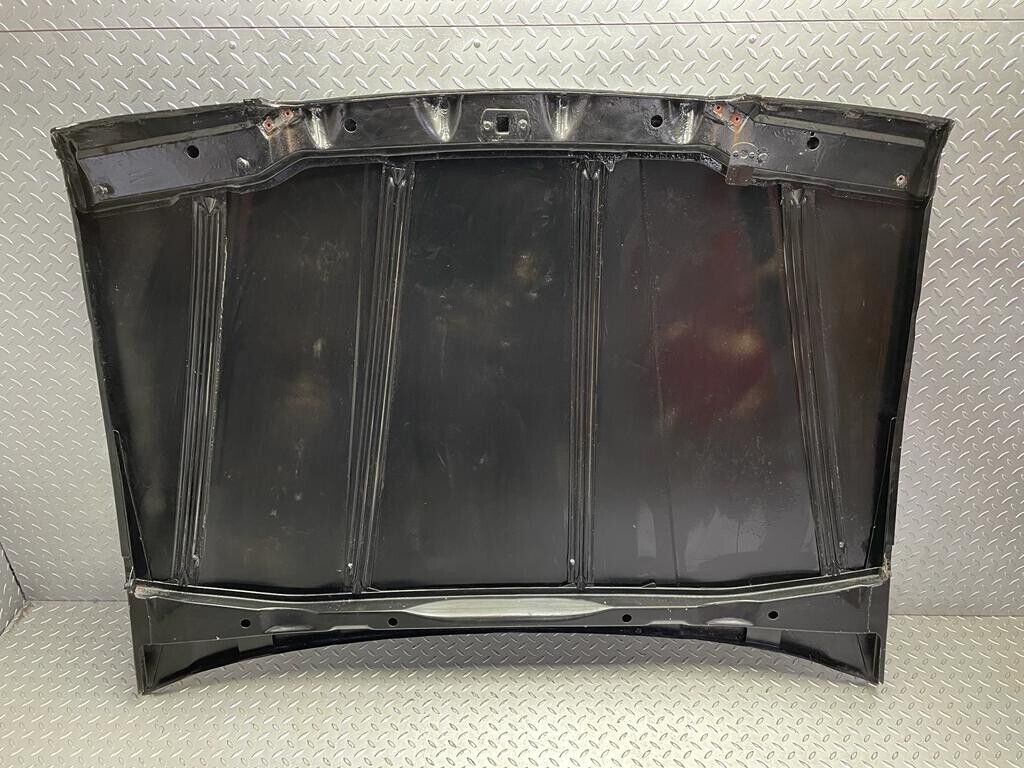 0169 Mercedes-Benz W116 350SE Bonnet