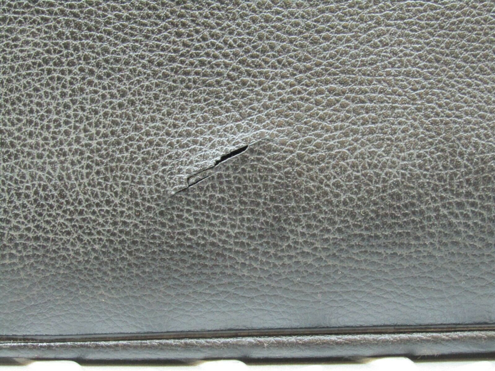 3267 Mercedes-Benz W115 220D Rear Right Door Card Black