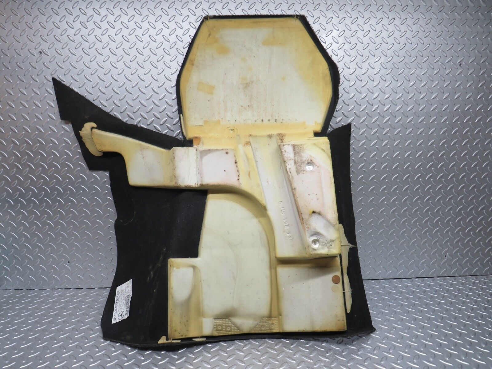 33299 Mercedes-Benz W202 C180 Front Left Floor Carpet 2026800740