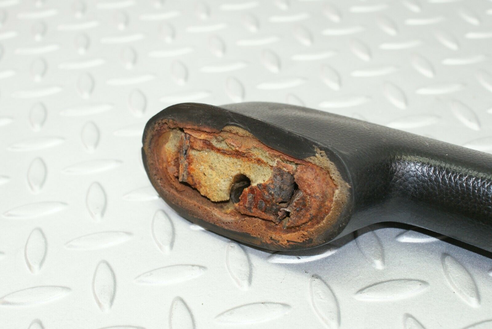 3110 Mercedes-Benz W115 220D Interior Door Handle Right Black