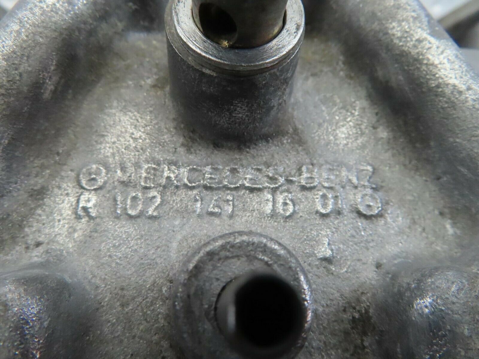 8678 Mercedes-Benz W123 Intake Manifold 1021411601