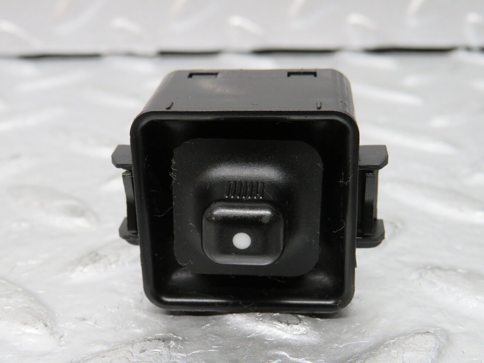 29530 Mercedes-Benz W124 230E Electric Mirror Adjust Switch 1248201810