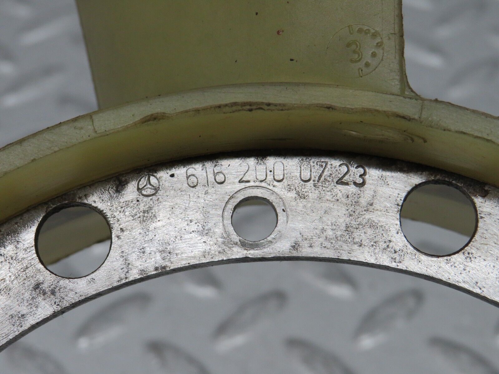 0093 Mercedes-Benz W116 350SE Engine Cooling Fan 6162000723