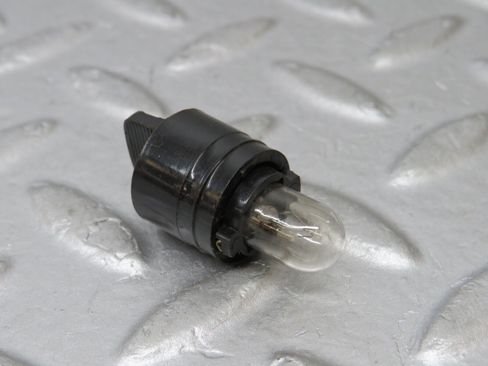 36401 Mercedes-Benz W108 Instrument Cluster Bulb 2x