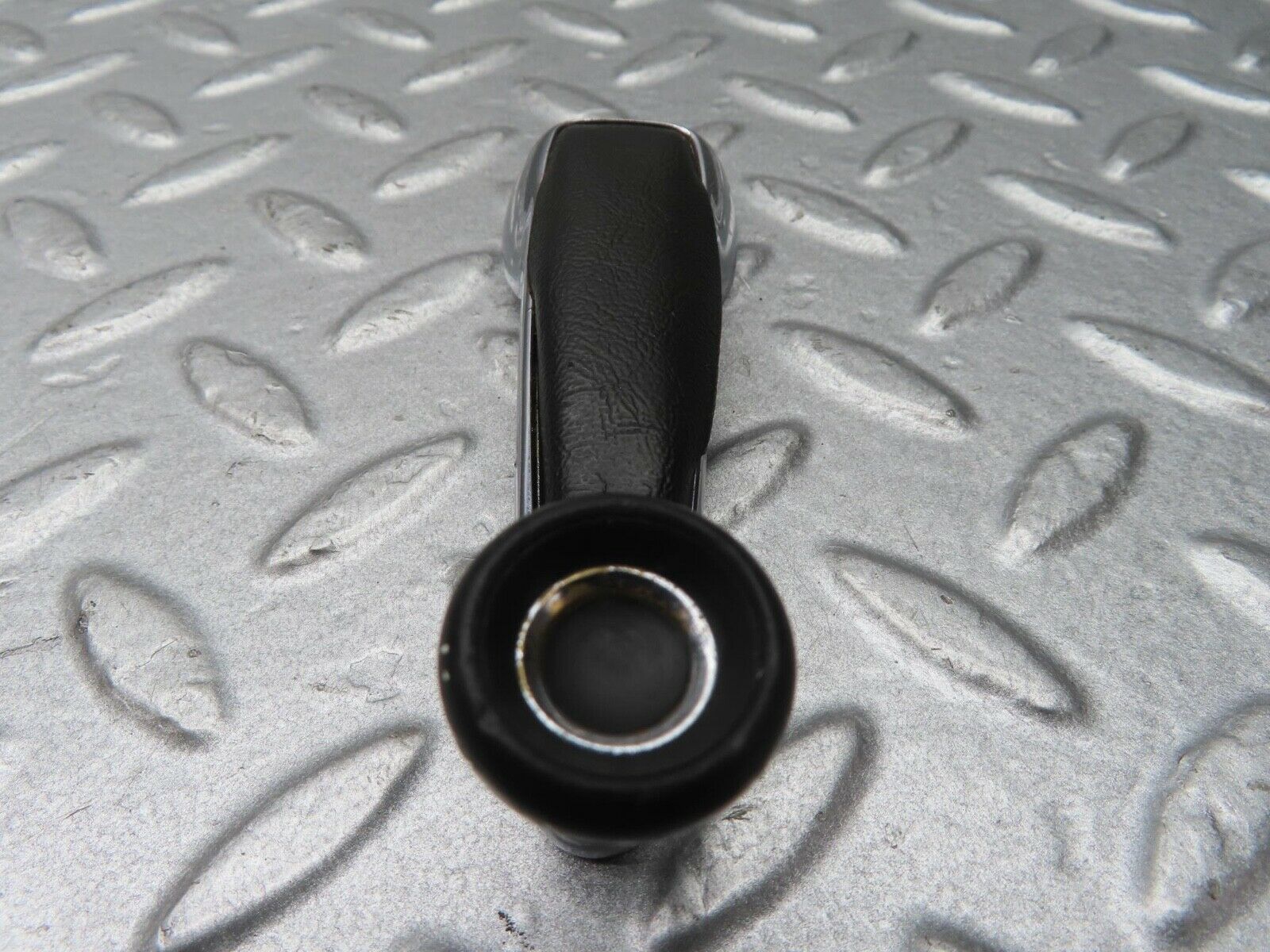 13125 Mercedes-Benz W111 220S Window Lifter Crank Handle