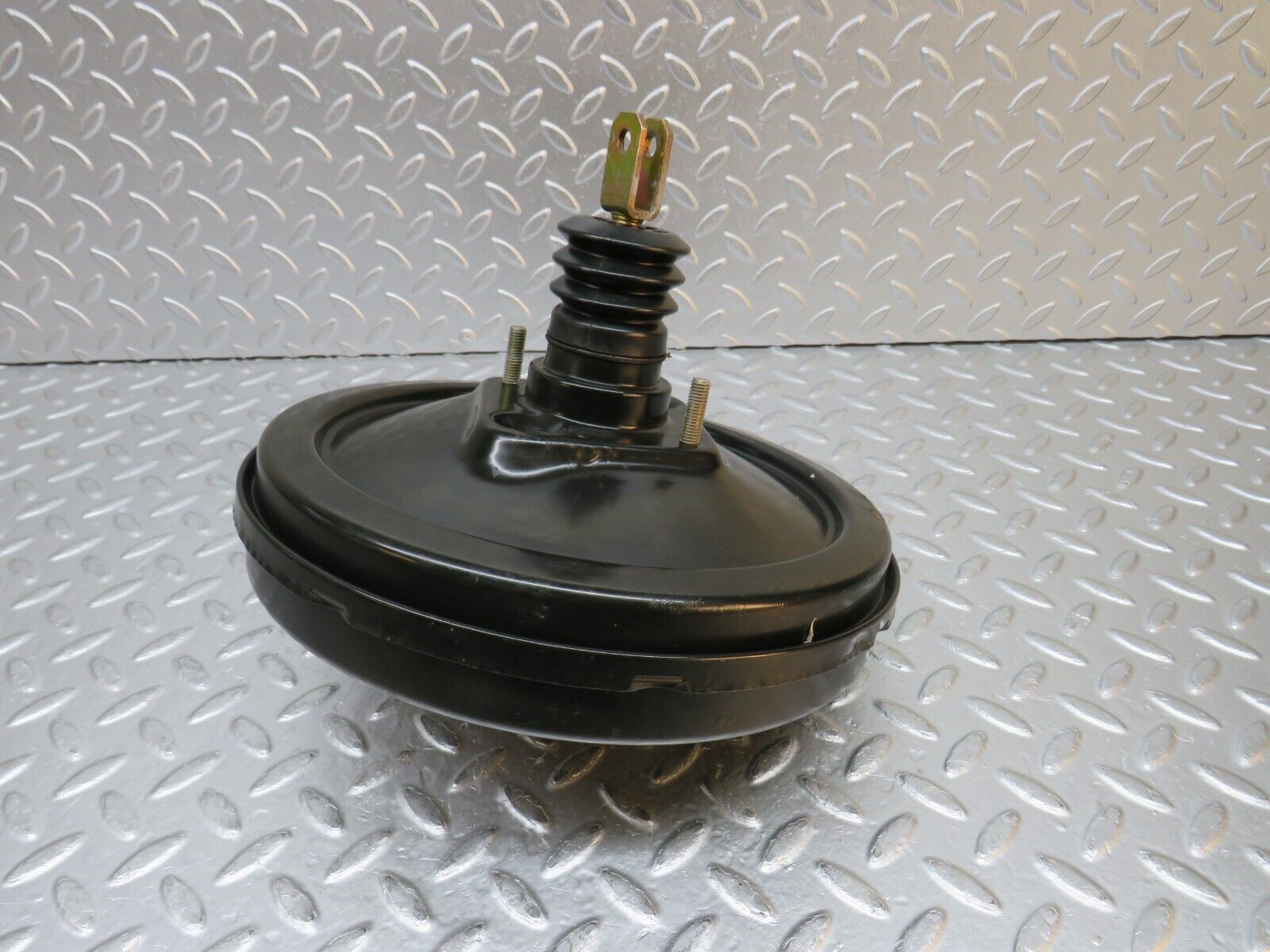 31347 Mercedes-Benz S124 220TE Wagon Brake Booster Lucas 0044301630