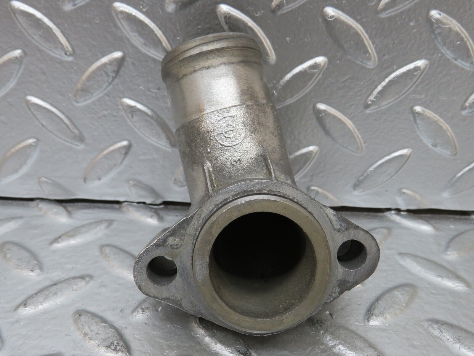 24855 Mercedes-Benz W140 S320 Coolant Flange Pipe 1042030431