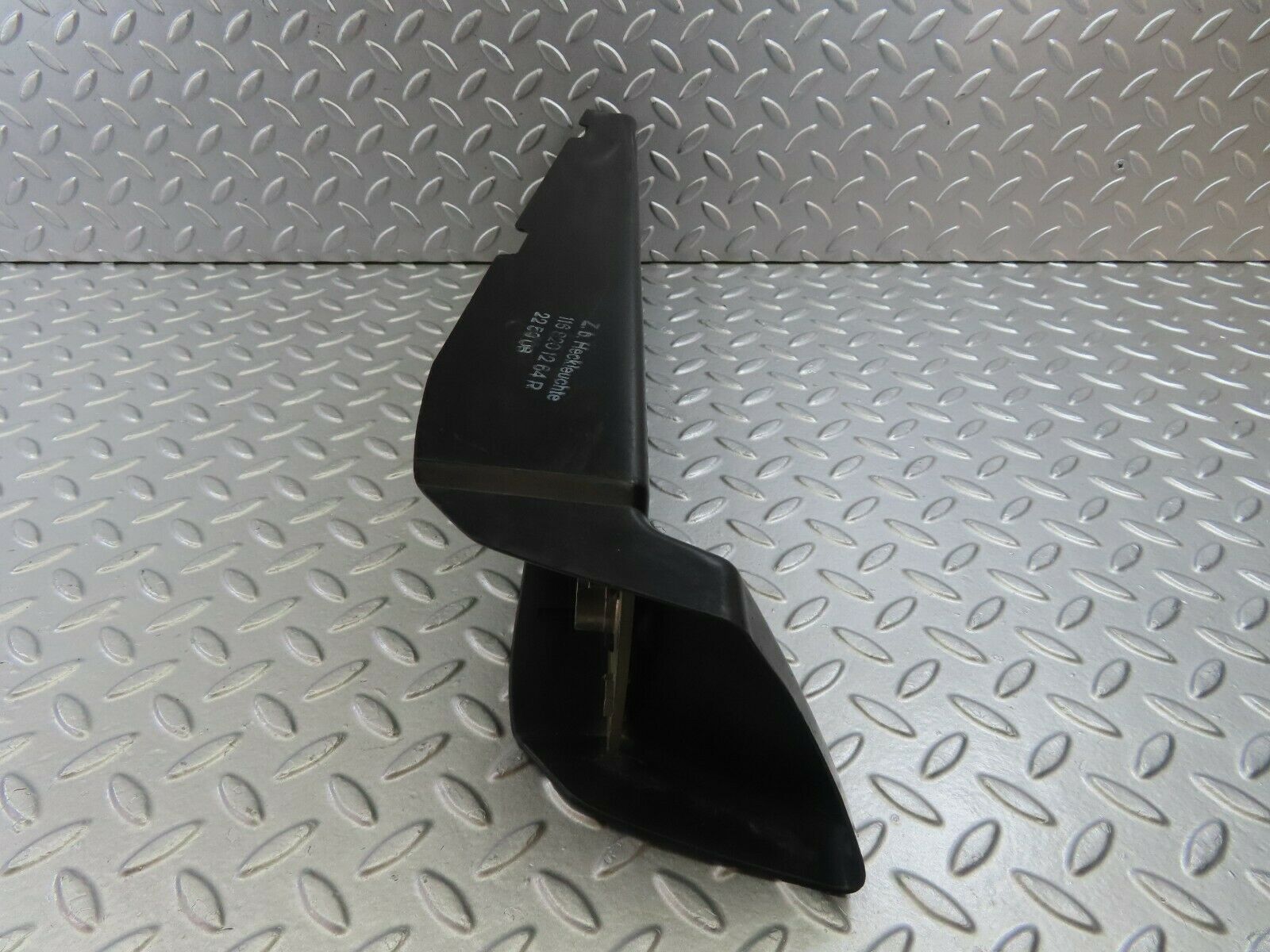 8855 Mercedes-Benz W116 Rear Right Tail Light Cover 1168201264