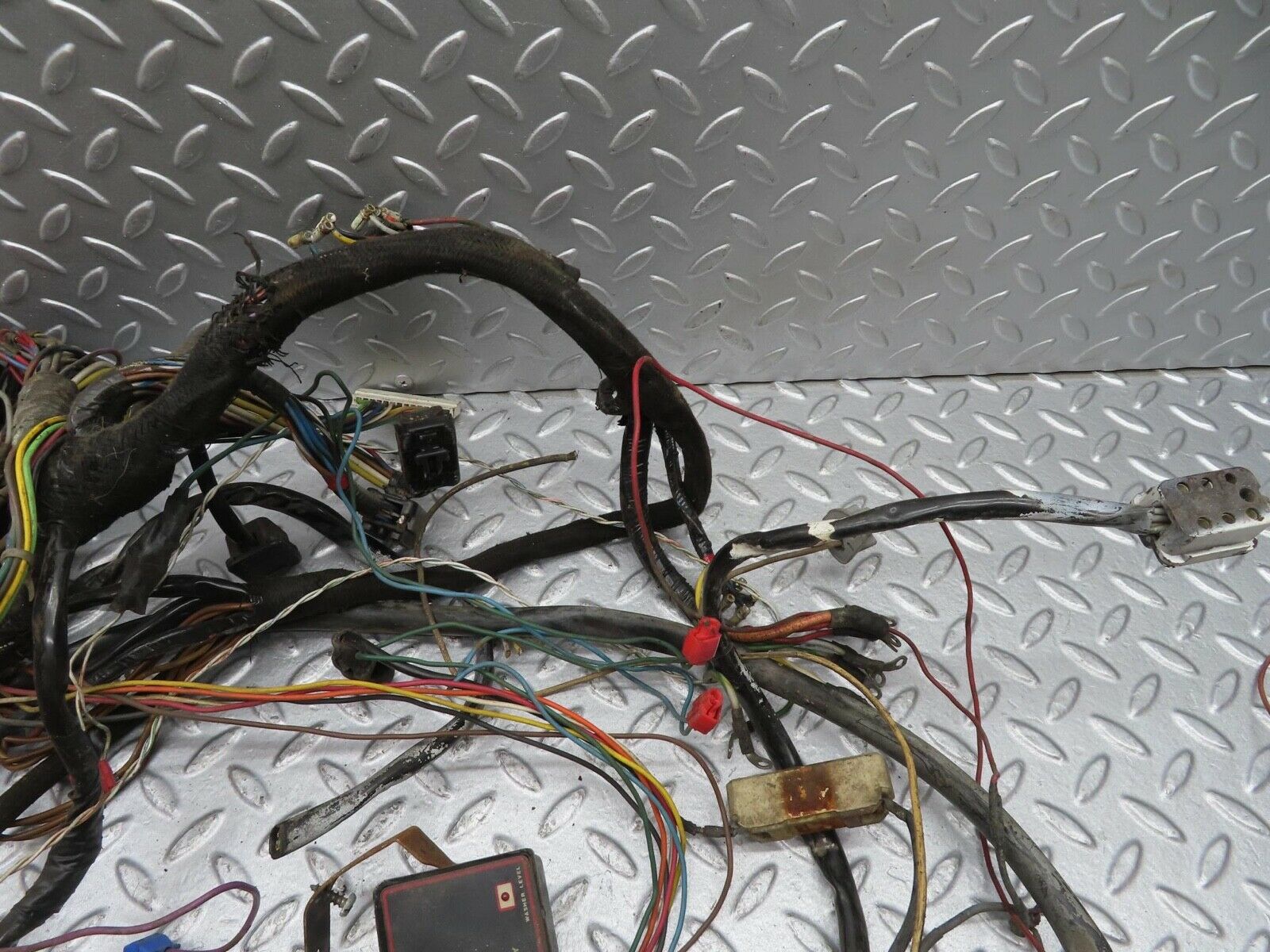 13311 Mercedes-Benz W111 220S Engine Chassis Body Wire Wiring Harness