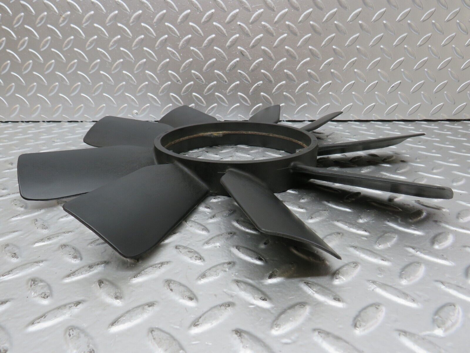 26646 Mercedes-Benz C124 220CE Coupe Engine Cooling Fan 6032000523