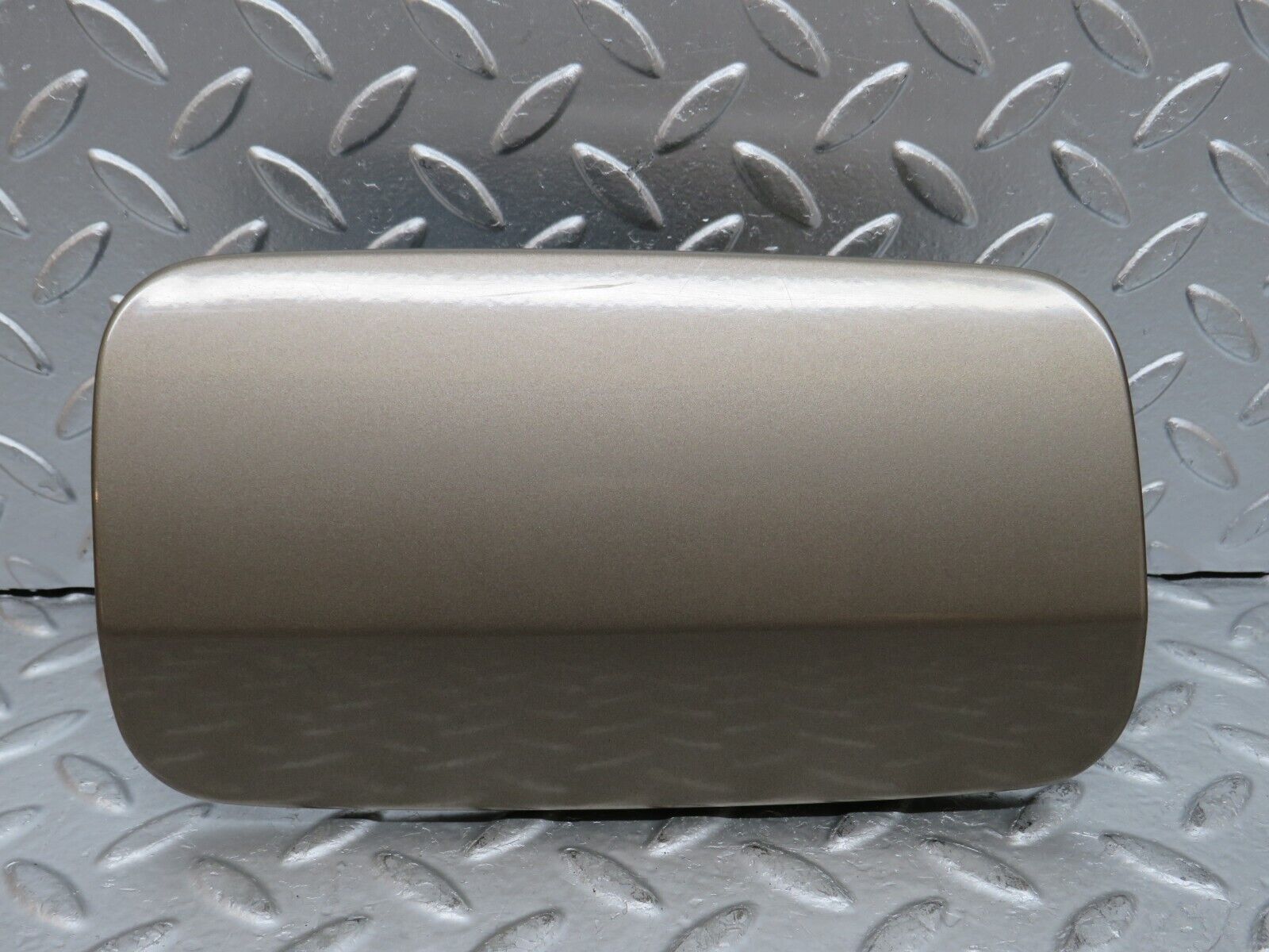 29366 Mercedes-Benz W124 230E Fuel Tank Flap Cap 1245844039