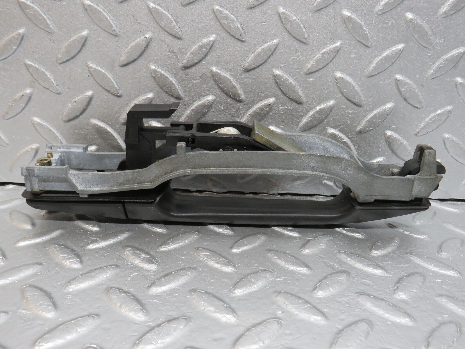 39769 Mercedes-Benz R129 320SL Coupe Left Door Exterior Handle