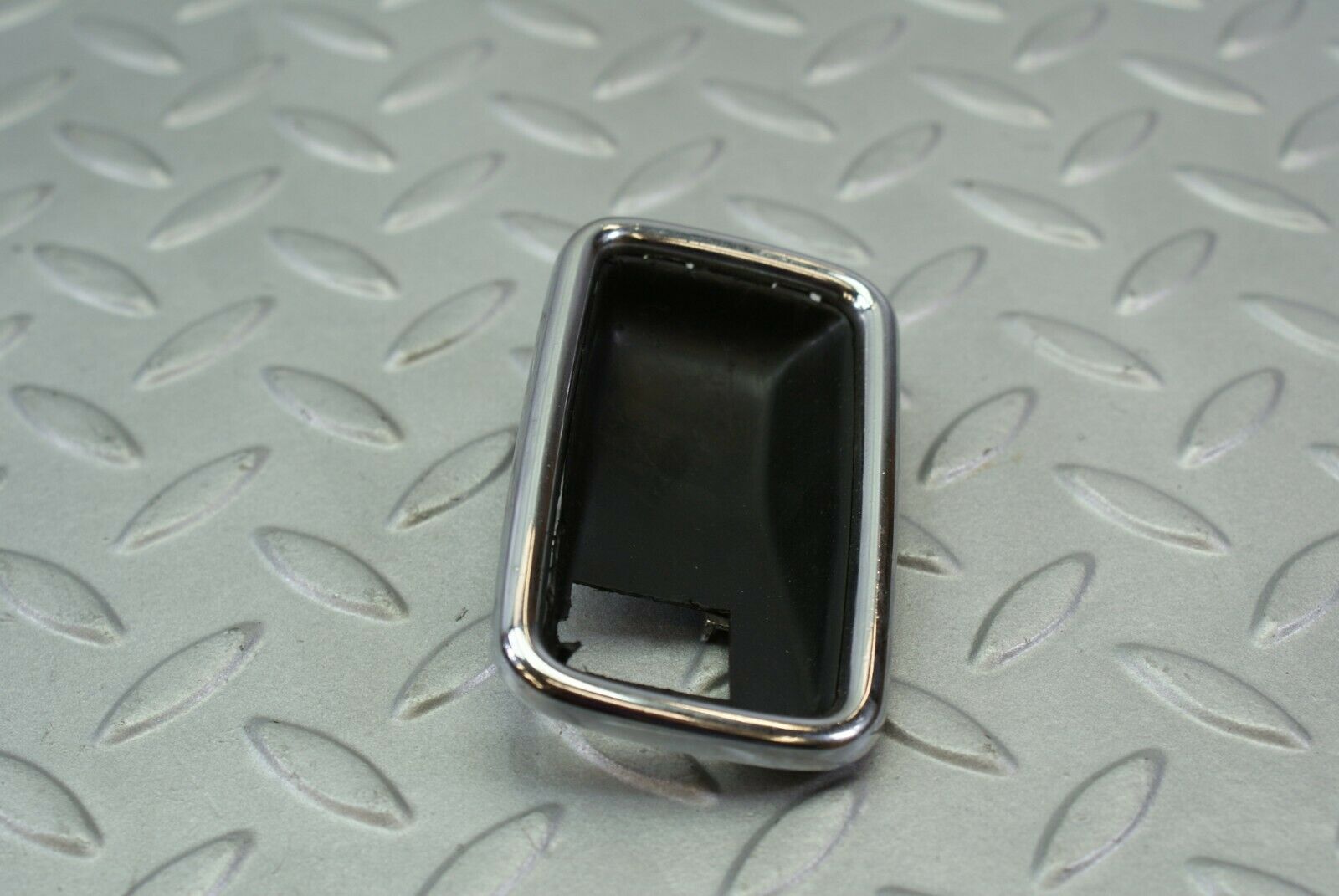 3182 Mercedes-Benz W115 220D Chrome Frame For Door Opener Right 1087660611