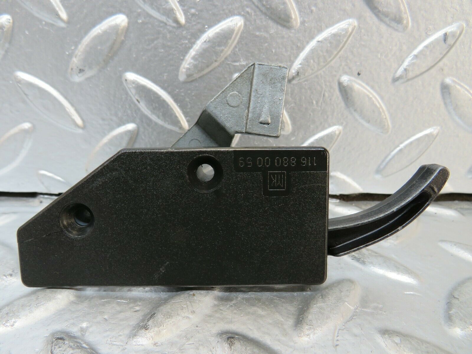 23356 Mercedes-Benz W116 350SE Bonnet Release Handle 1168800059