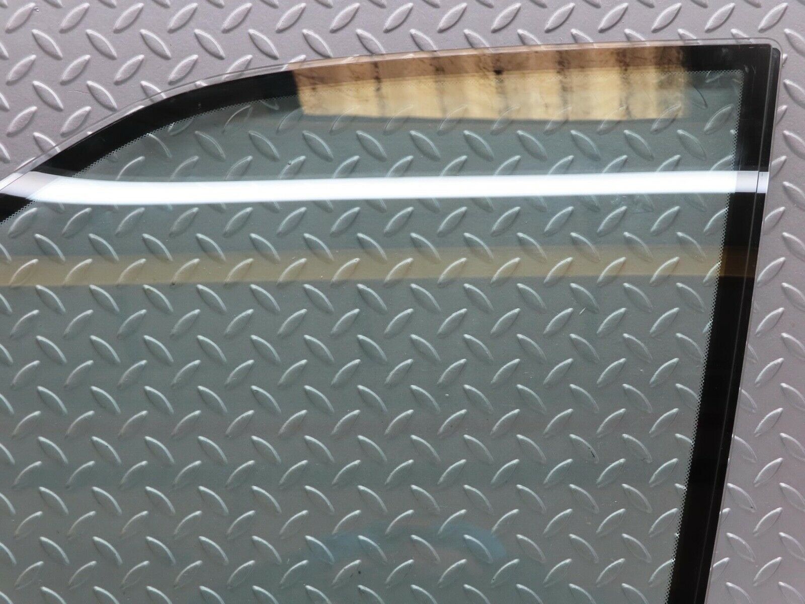 15165 Mercedes-Benz W140 S320 Front Left Door Double Window Glass