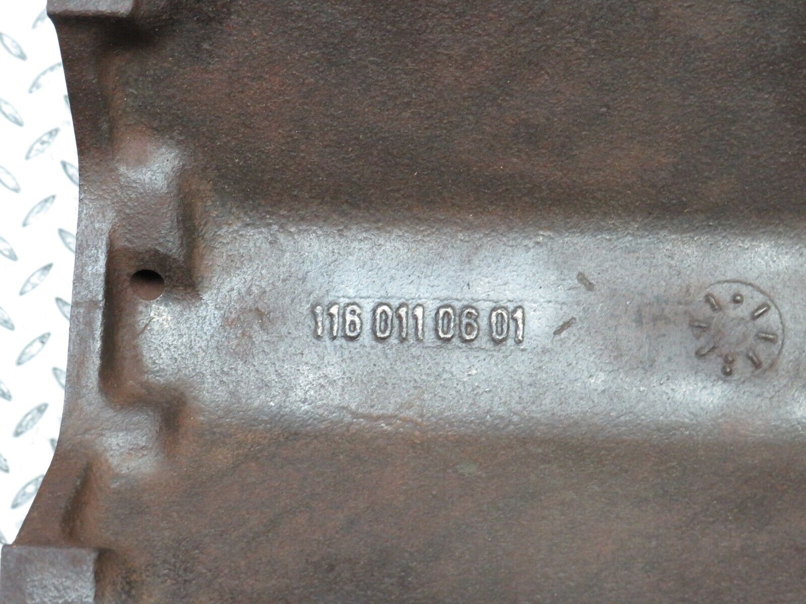 37675 Mercedes-Benz W109 300SE Engine Block M116.981 1160110601