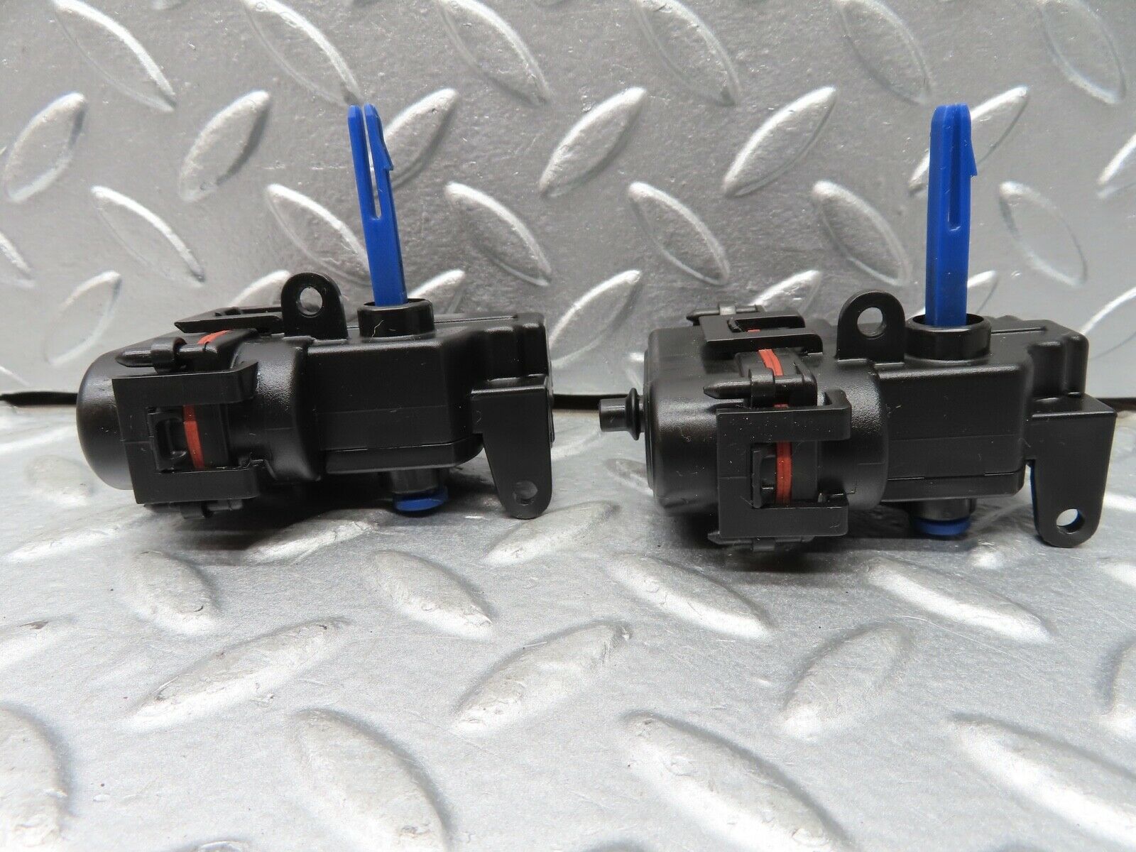 20189 Mercedes-Benz R129 300SL Coupe Heater Box Vacuum Actuator 2pcs