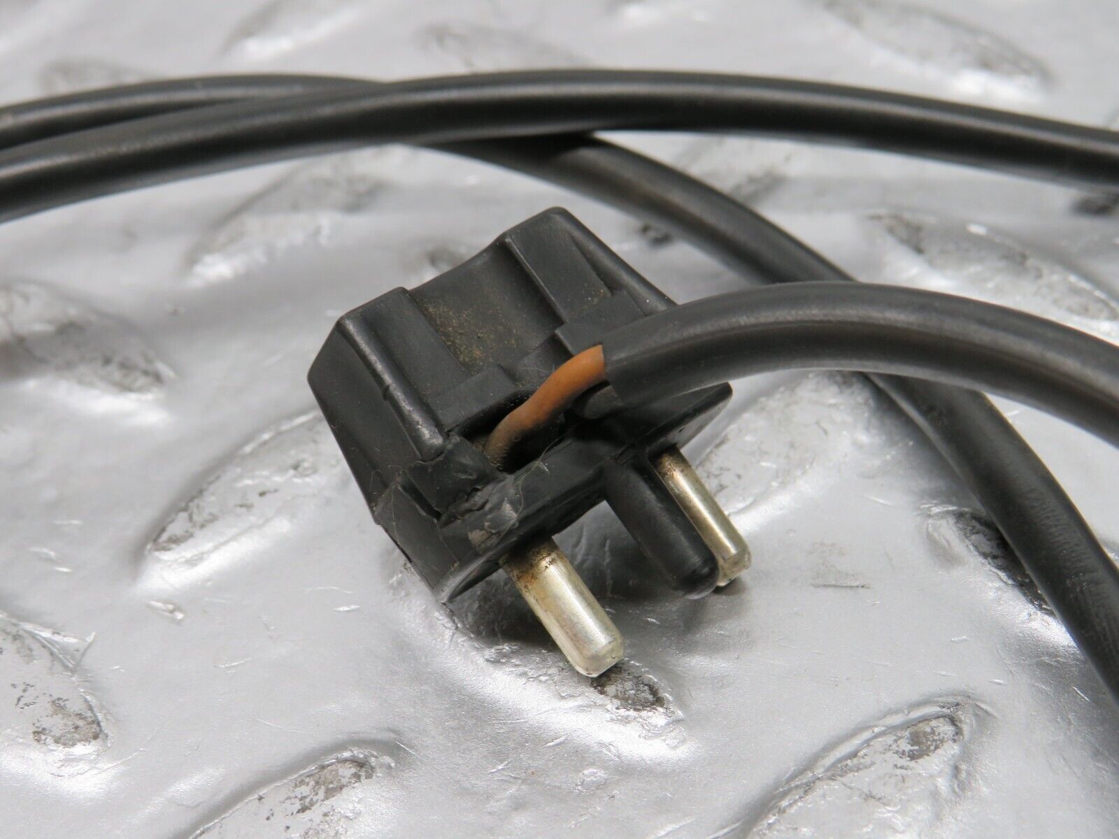 31519 Mercedes-Benz S124 220TE Front Wing Indicator Cable Wire 1249971881