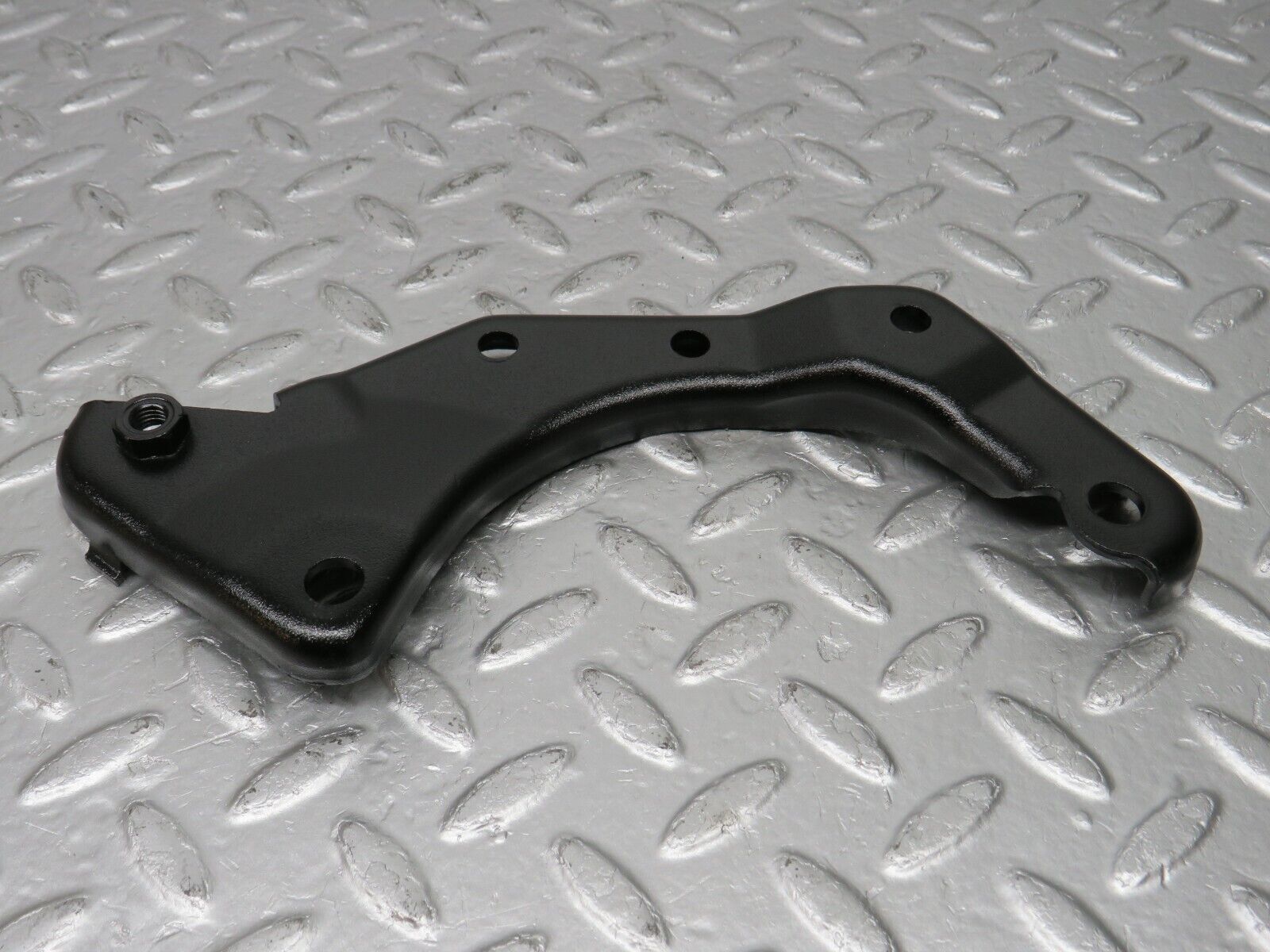 33773 Mercedes-Benz W201 190E 2.0L Alternator Generator Bracket