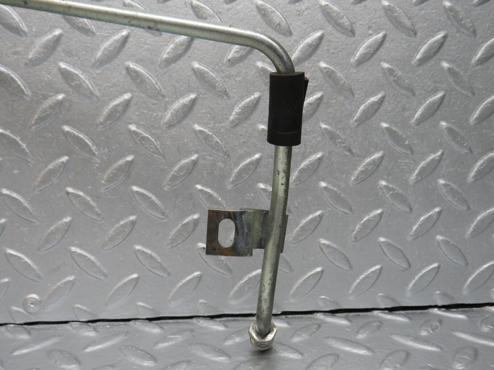 39806 Mercedes-Benz R129 320SL Coupe Fuel Line Pipe