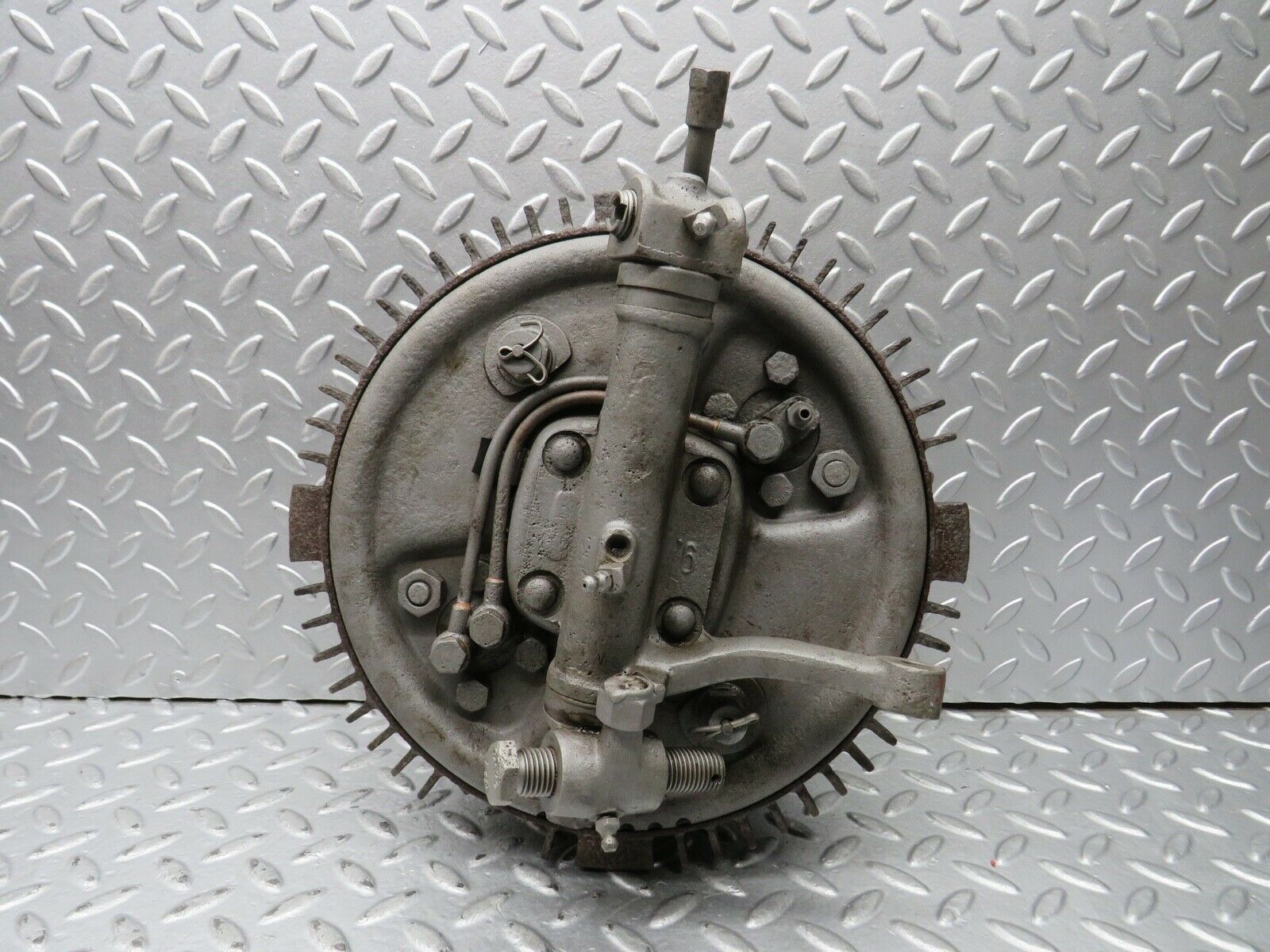 21947 Mercedes-Benz W121 190b Ponton Front Right Wheel Hub
