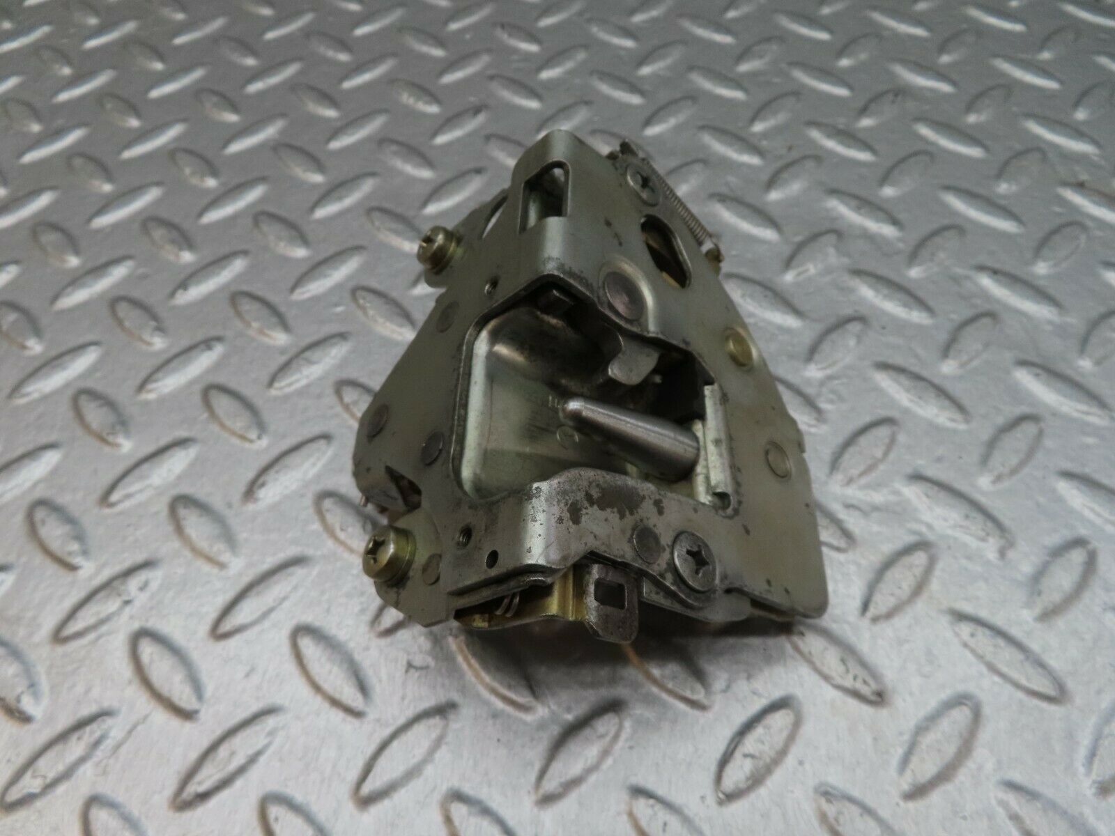 18041 Mercedes-Benz W123 200 Rear Left Door Lock Mechanism