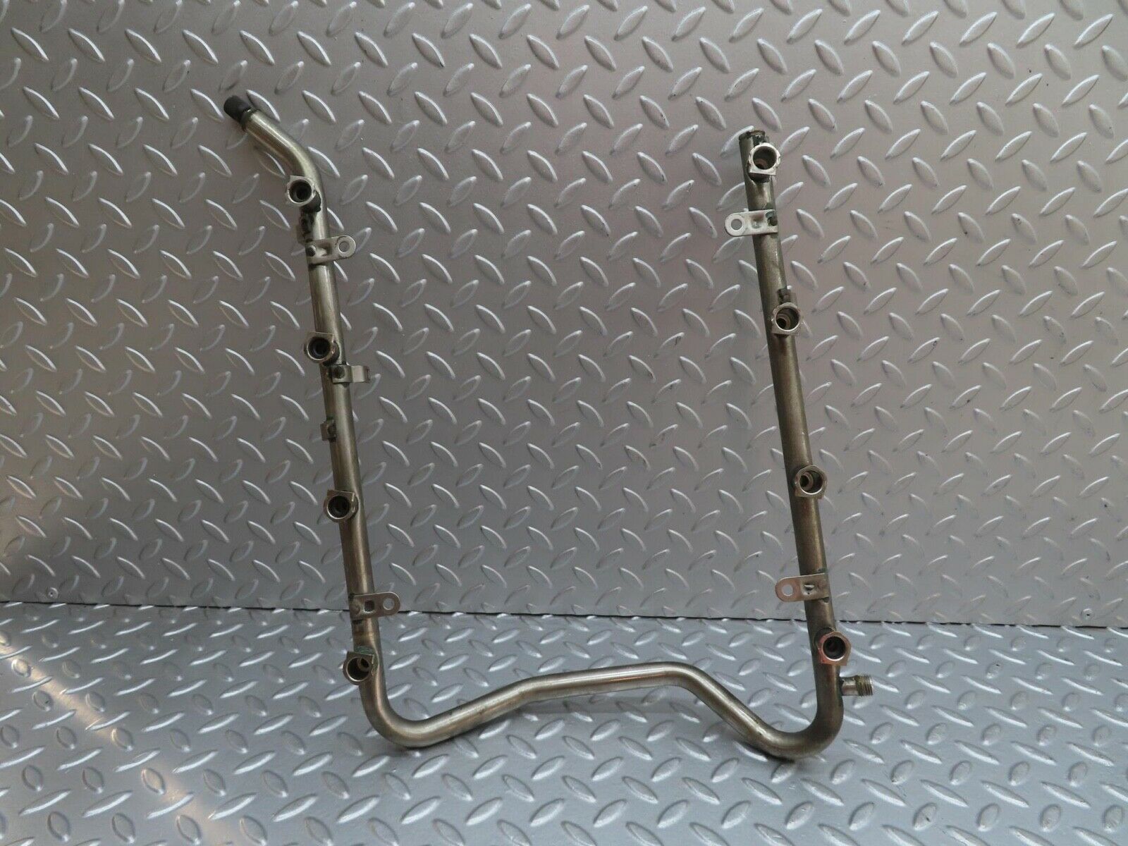 13391 Mercedes-Benz W220 S430 Fuel Injector Rail 1130700595