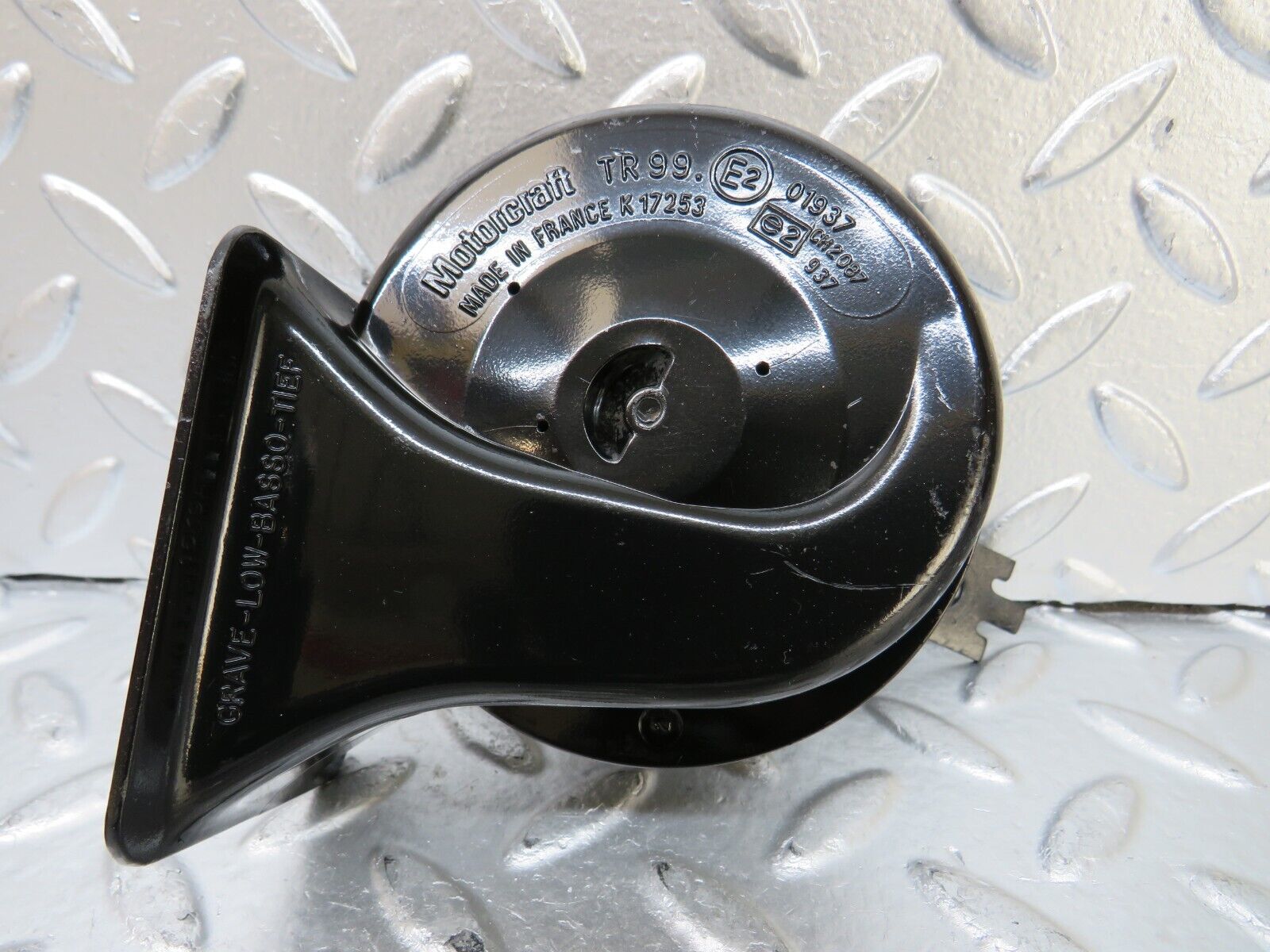 25288 Mercedes-Benz W201 190D Horn